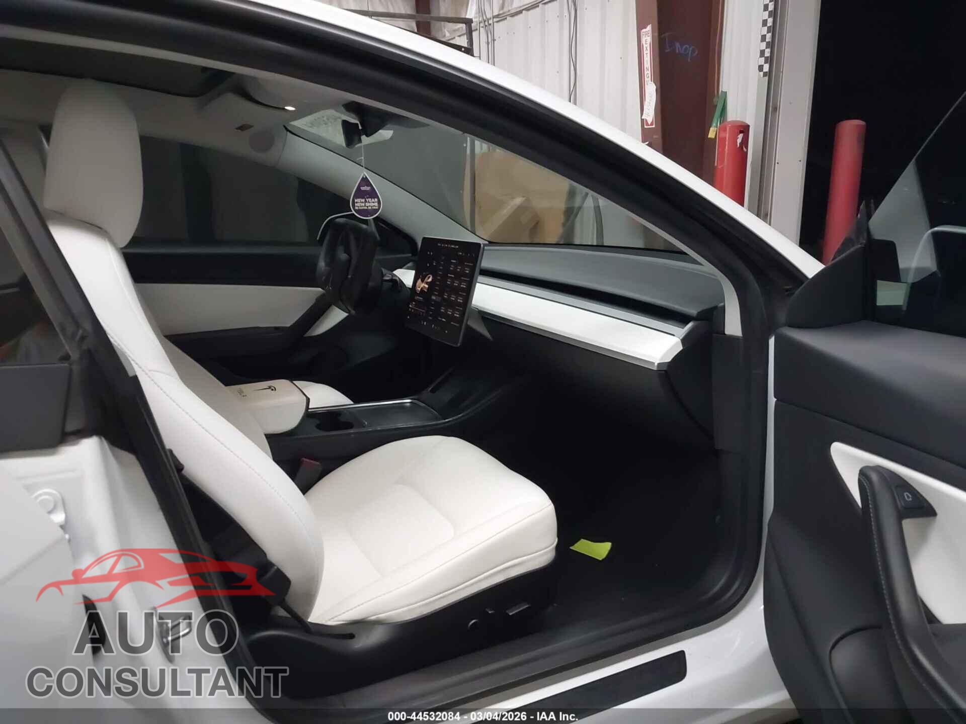 TESLA MODEL 3 2021 - 5YJ3E1EB4MF937777