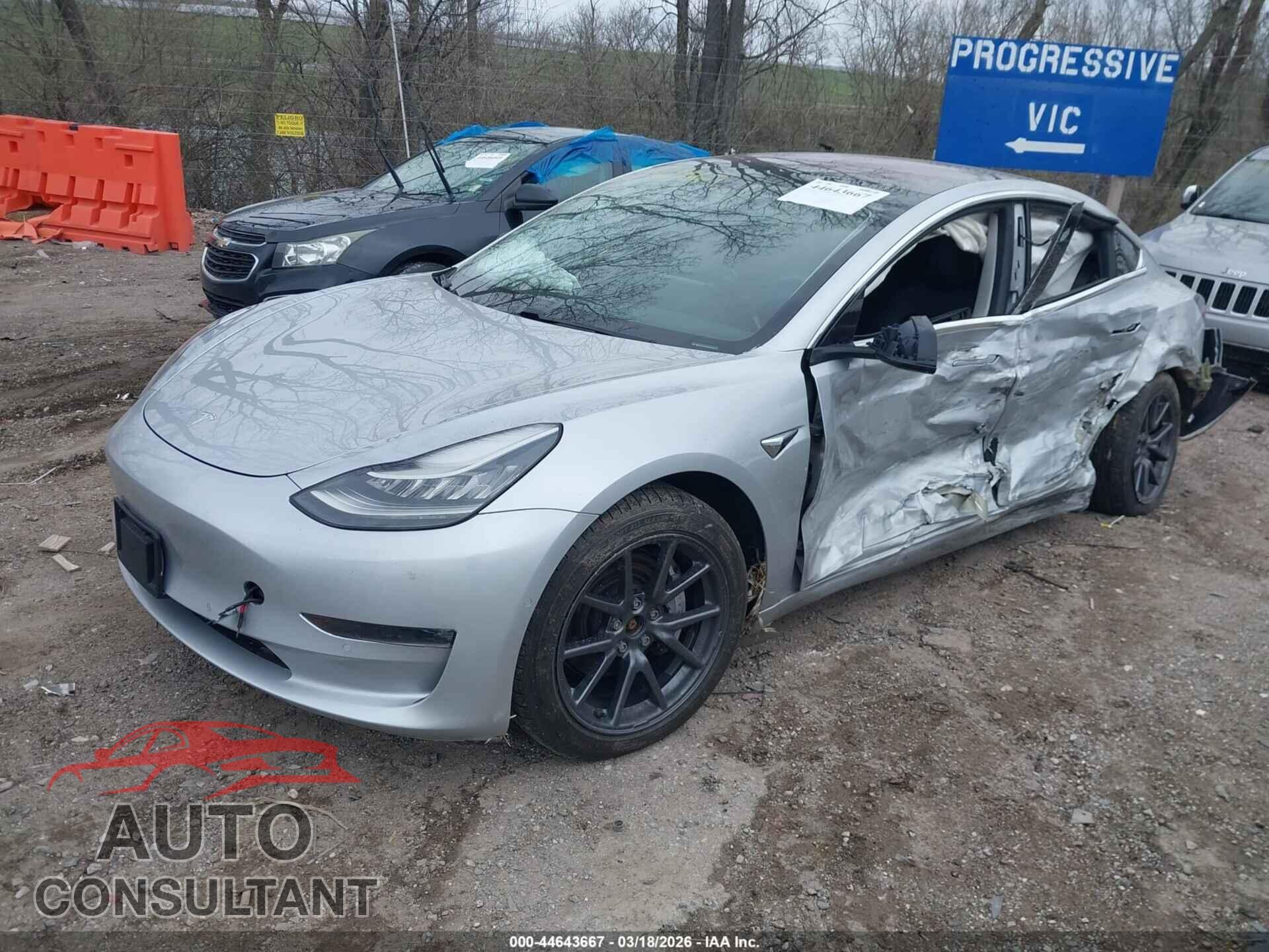 TESLA MODEL 3 2018 - 5YJ3E1EB4JF054905