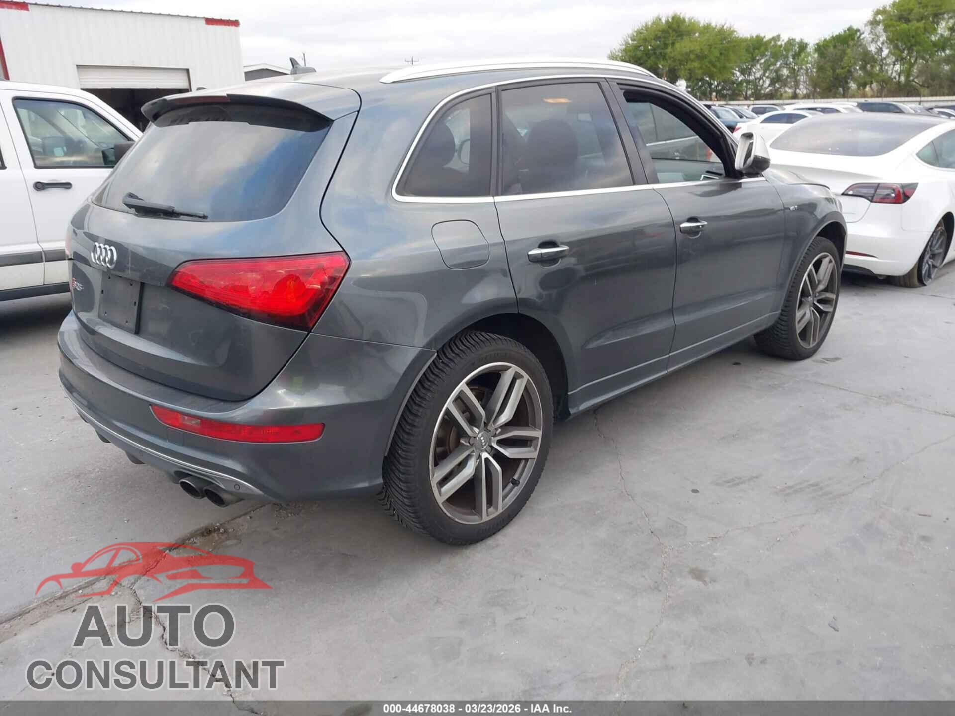 AUDI SQ5 2015 - WA1CGBFP9FA036310