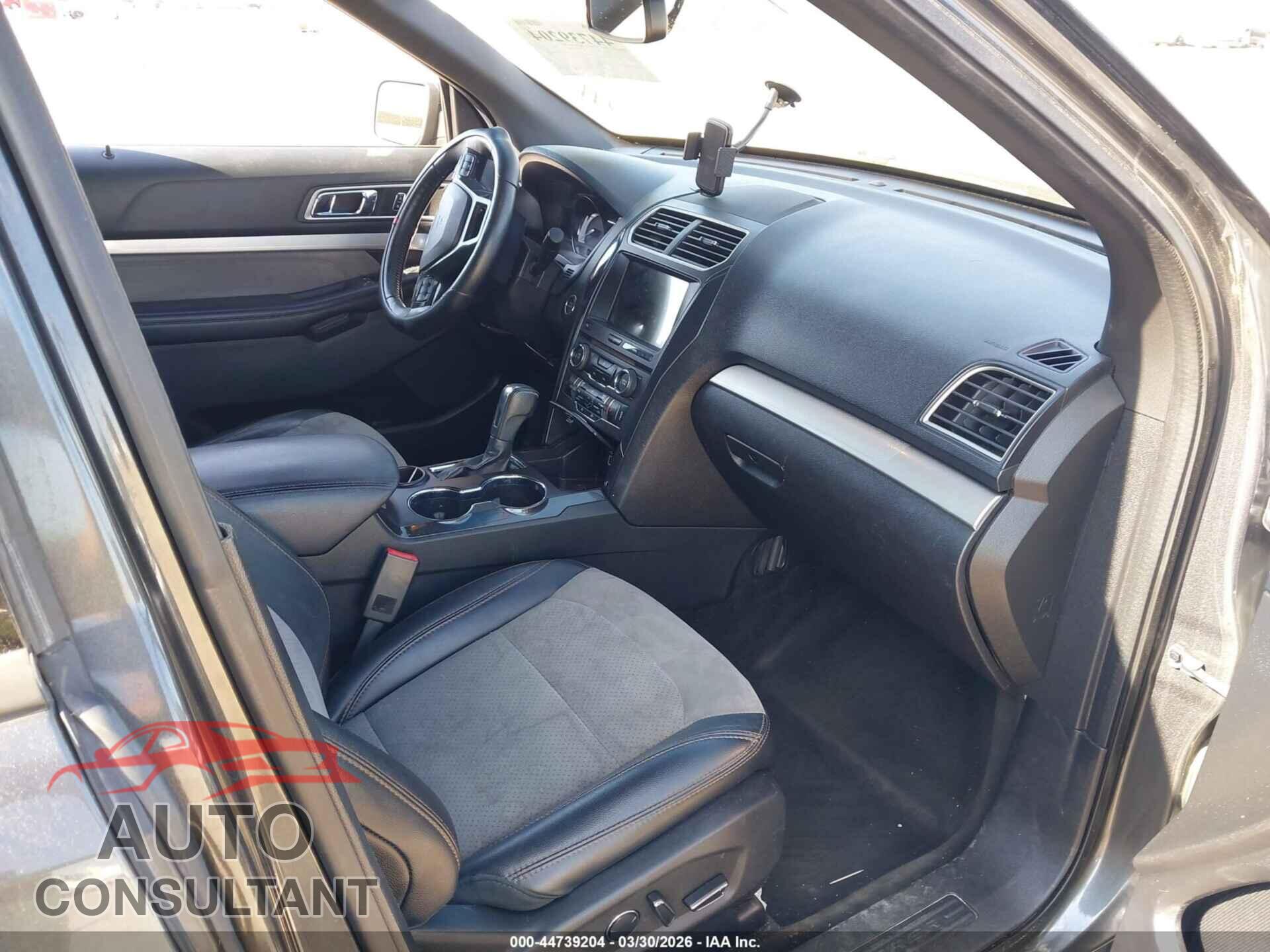 FORD EXPLORER 2017 - 1FM5K7D84HGB59238