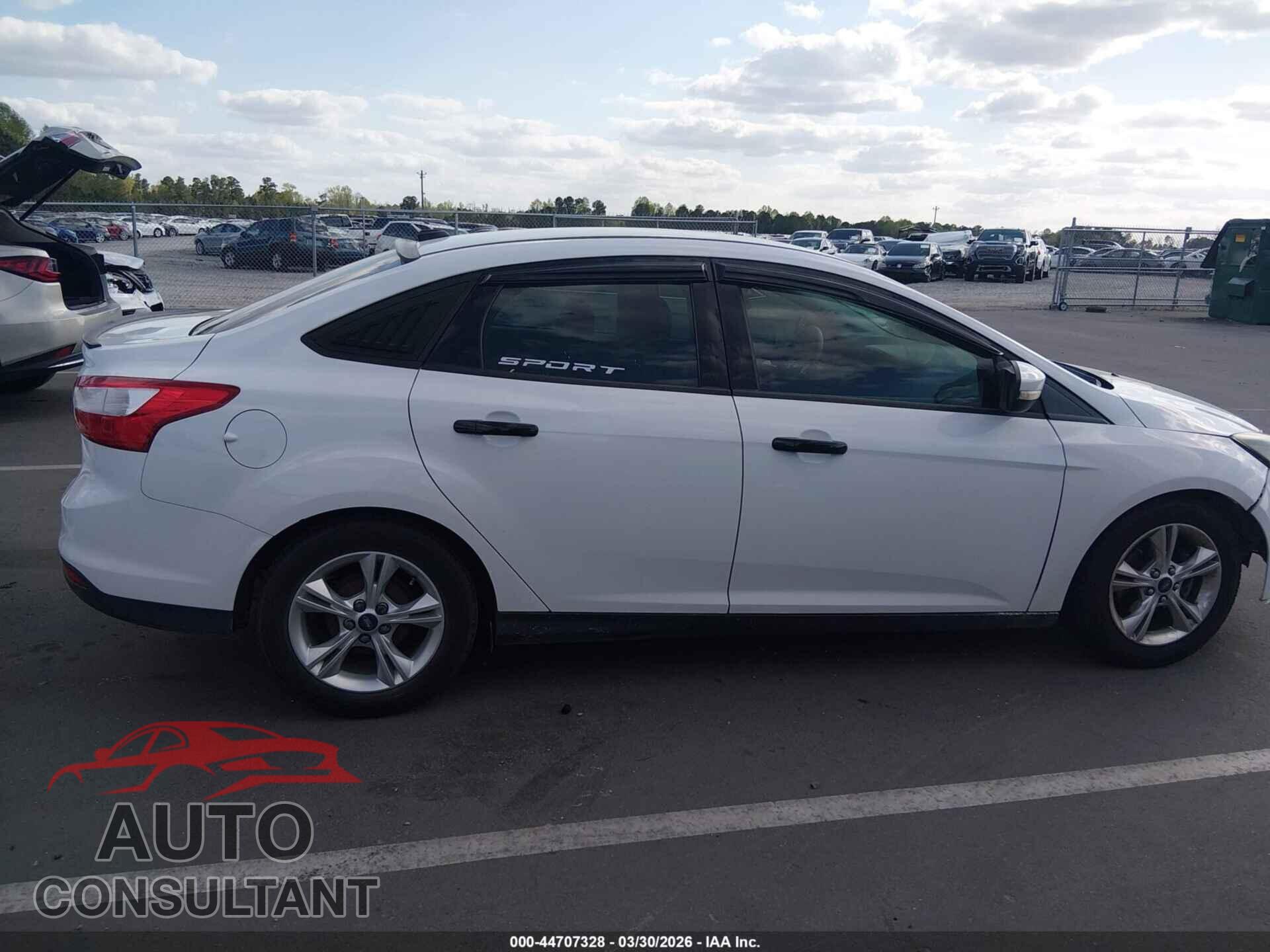 FORD FOCUS 2014 - 1FADP3F23EL295940