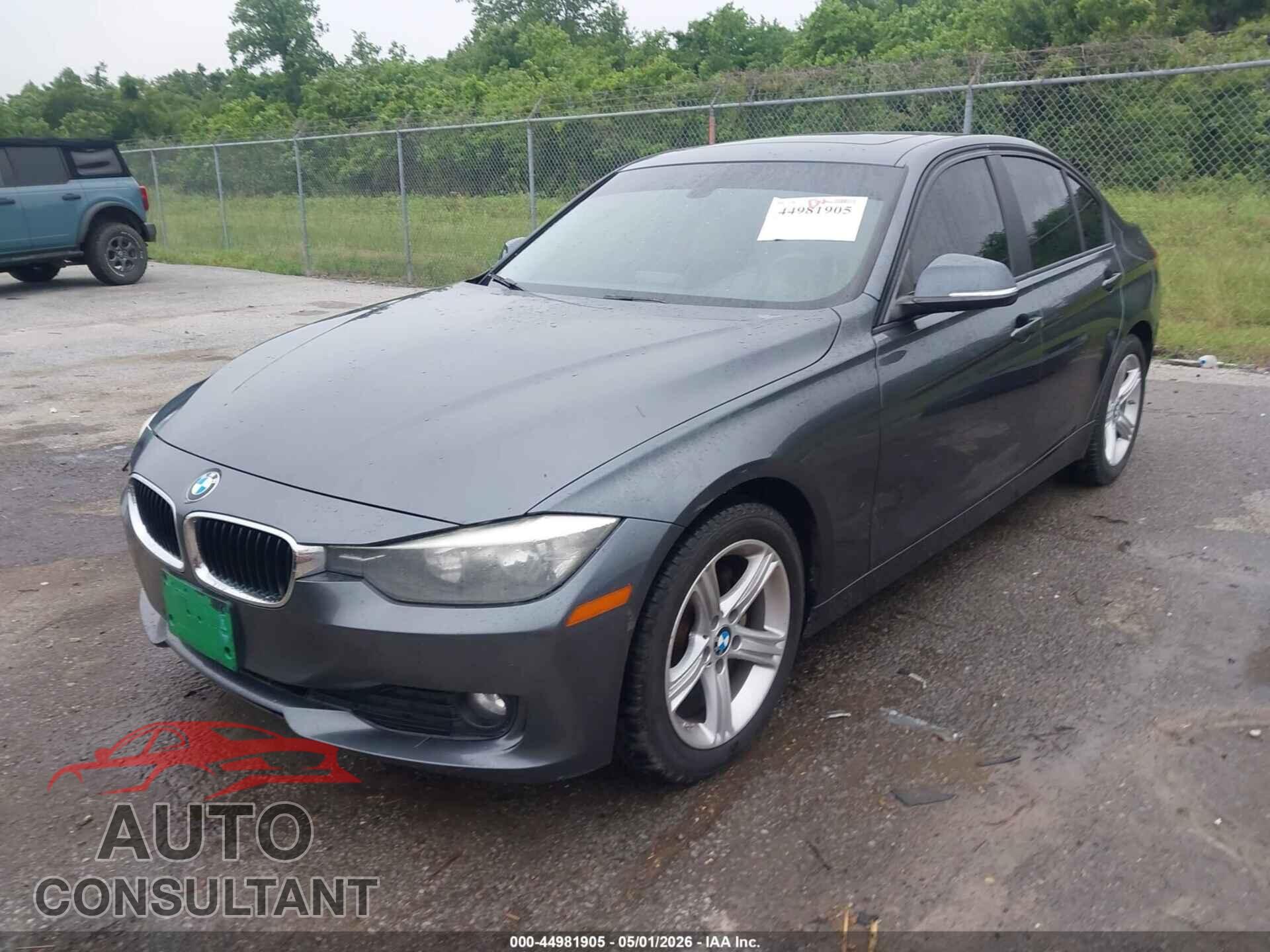 BMW 320I 2013 - WBA3B1C55DF461568