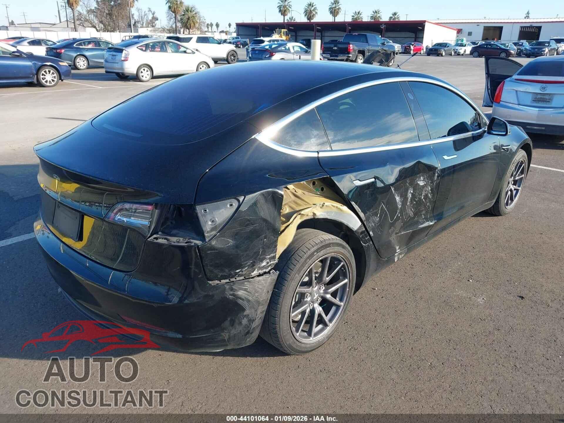 TESLA MODEL 3 2018 - 5YJ3E1EA8JF172365