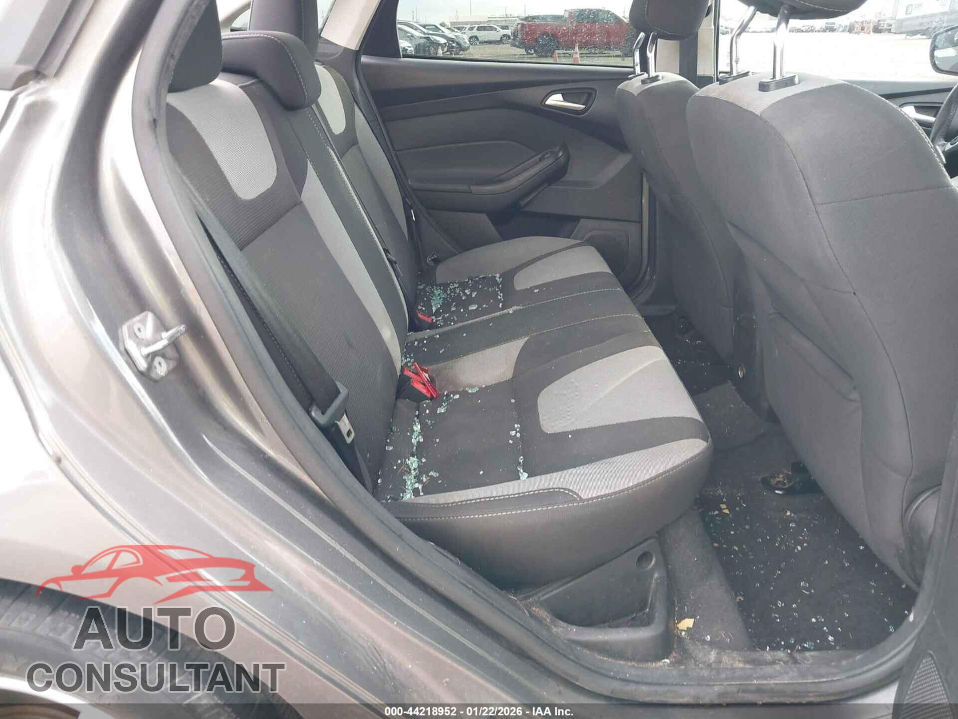 FORD FOCUS 2012 - 1FAHP3F27CL343194