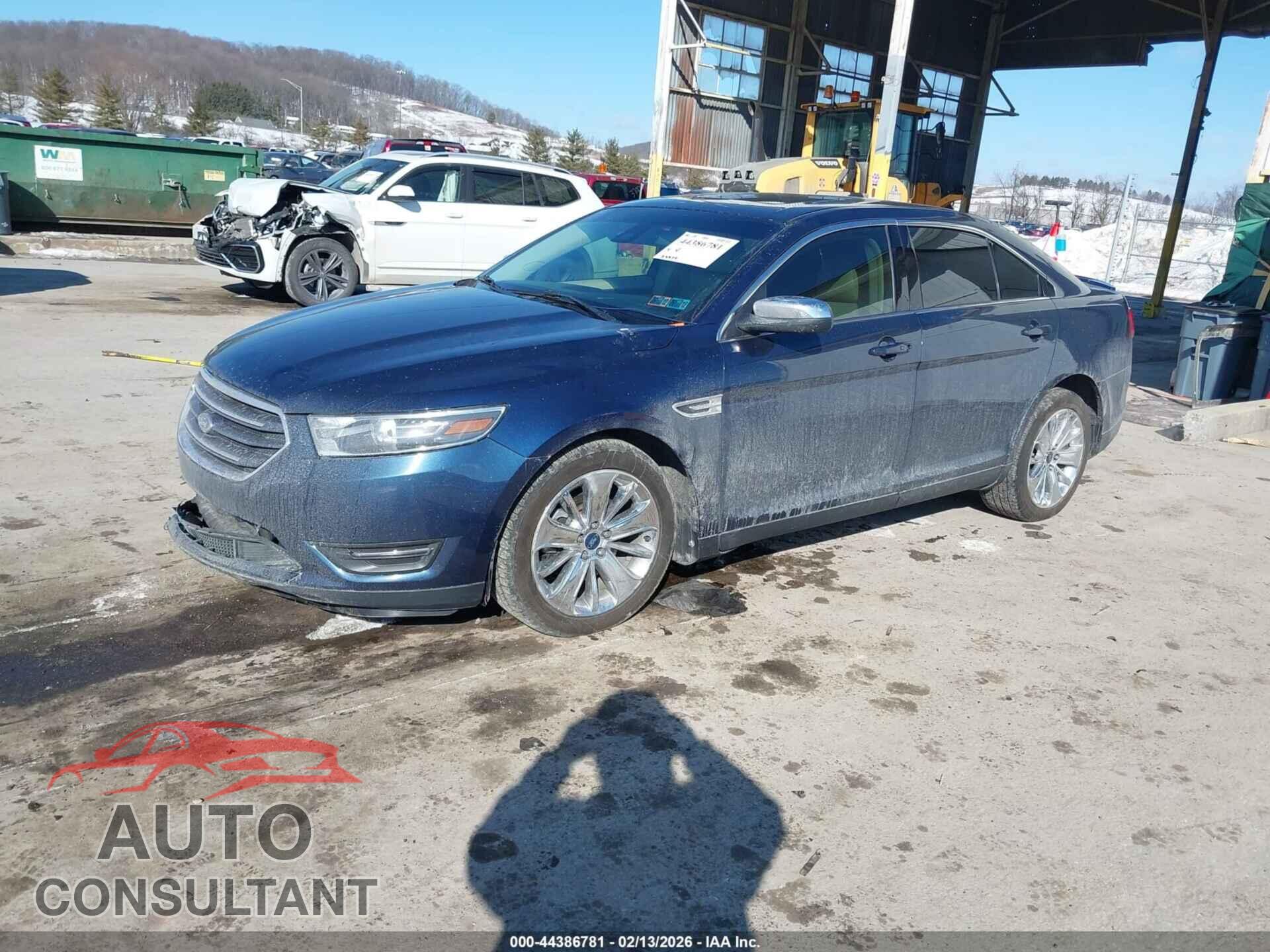FORD TAURUS 2017 - 1FAHP2J86HG122496