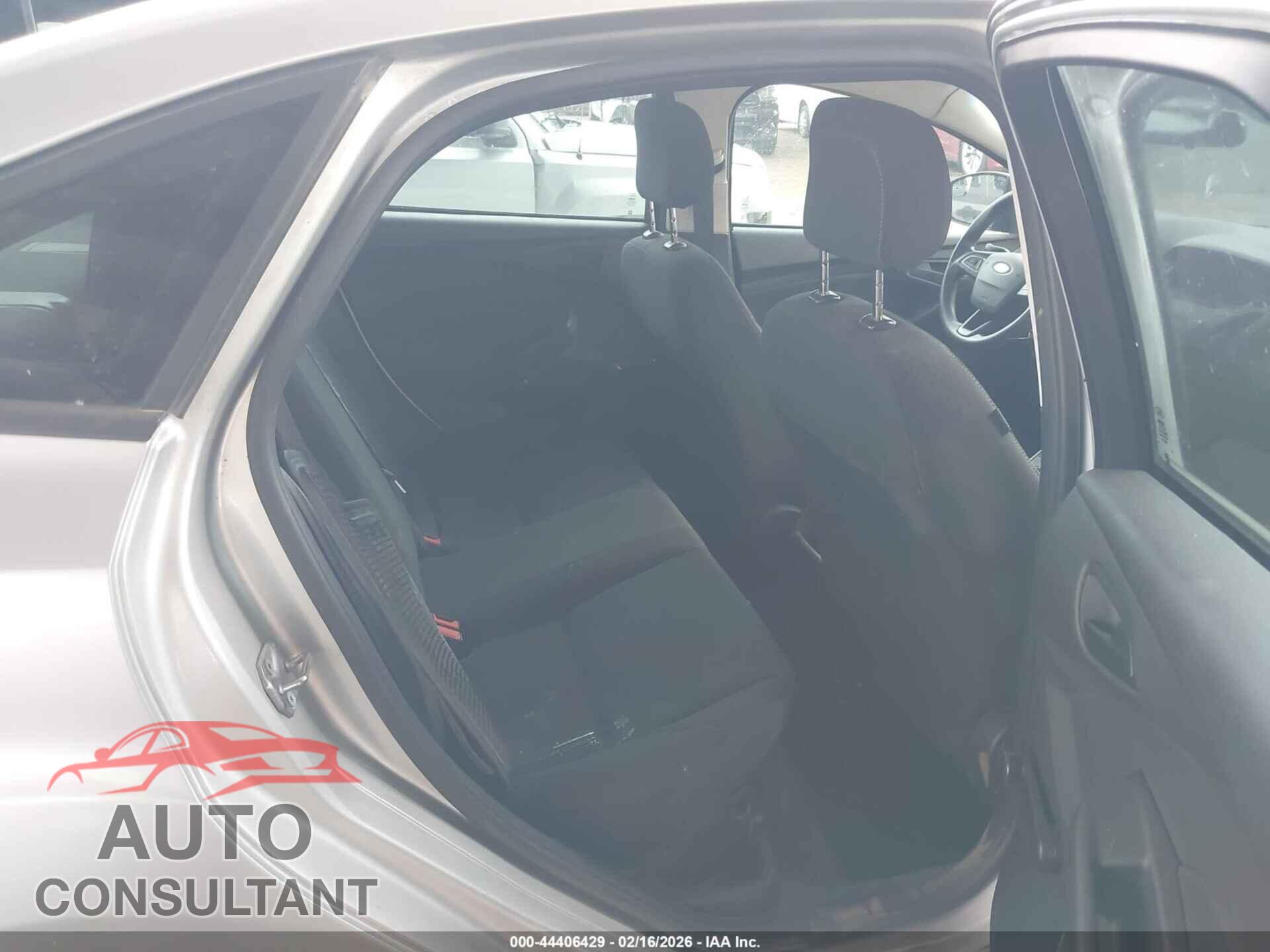 FORD FOCUS 2016 - 1FADP3E27GL362785