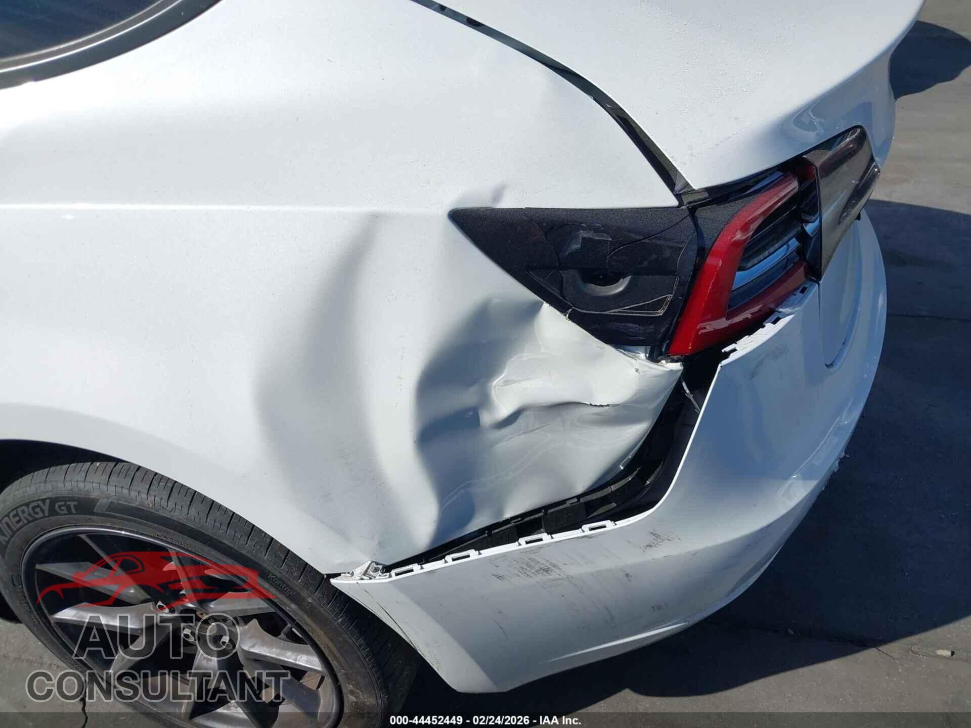 TESLA MODEL 3 2023 - 5YJ3E1EA0PF490084