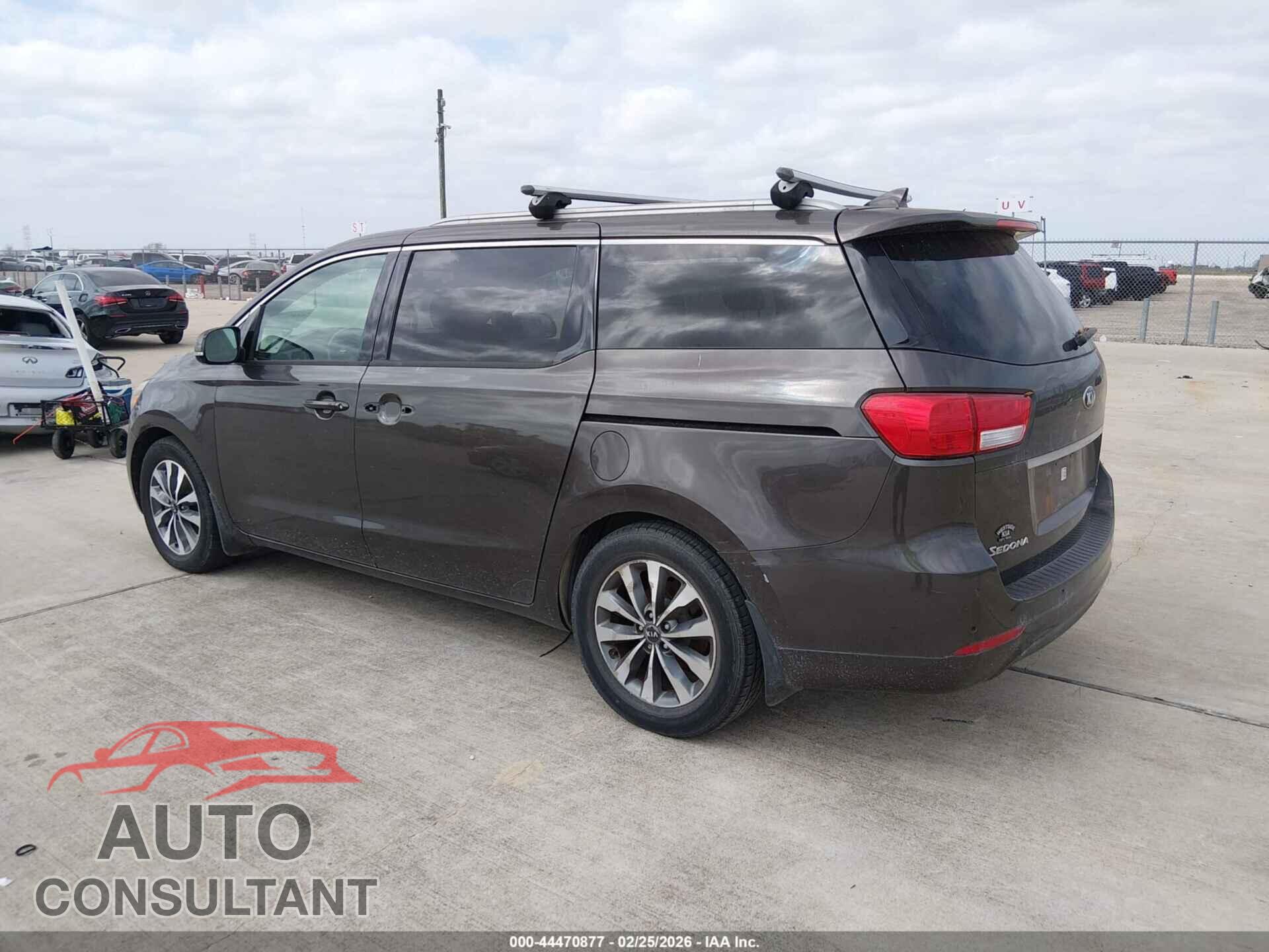 KIA SEDONA 2015 - KNDMC5C16F6048635
