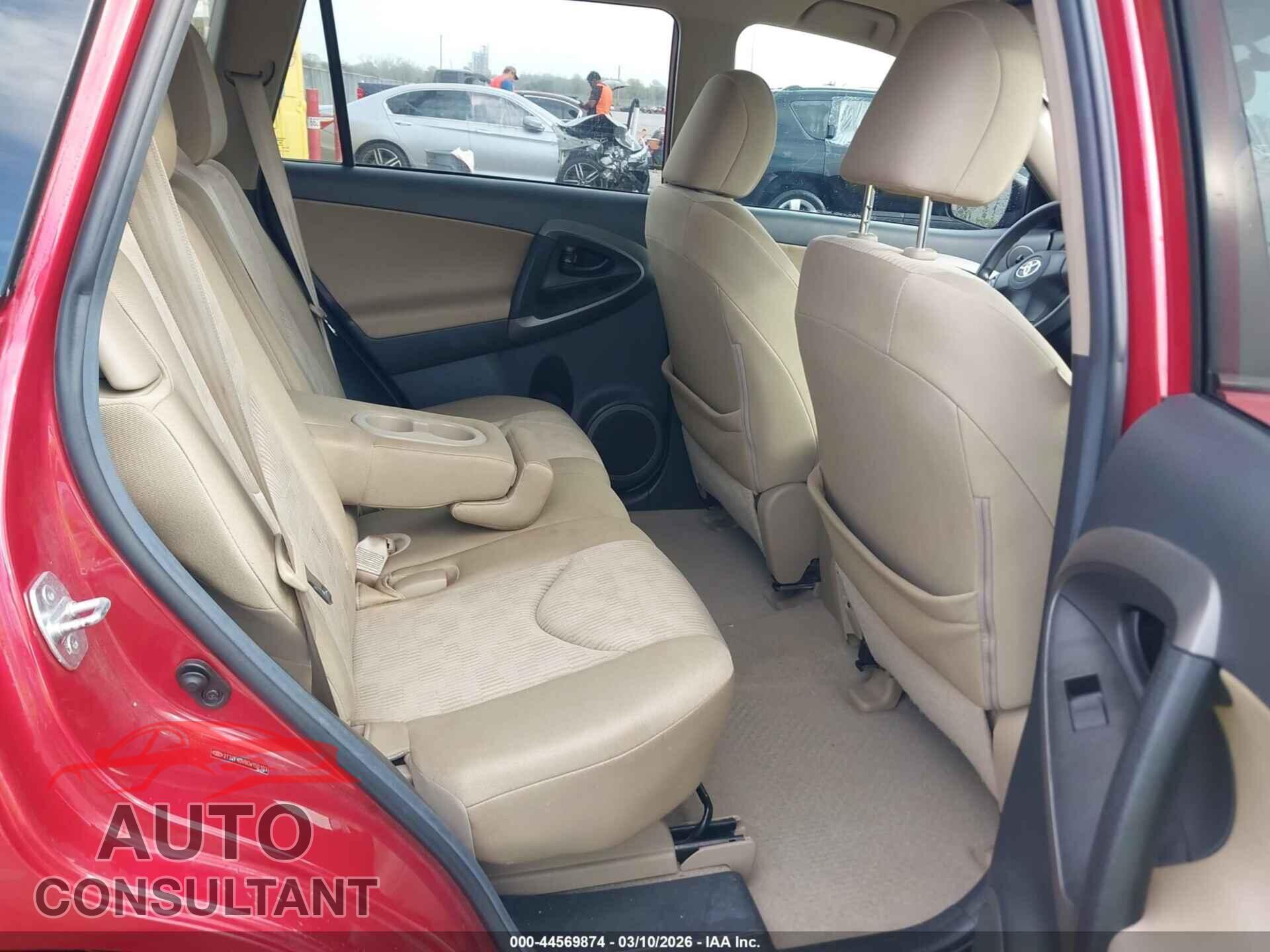 TOYOTA RAV4 2012 - 2T3ZF4DV8CW150103