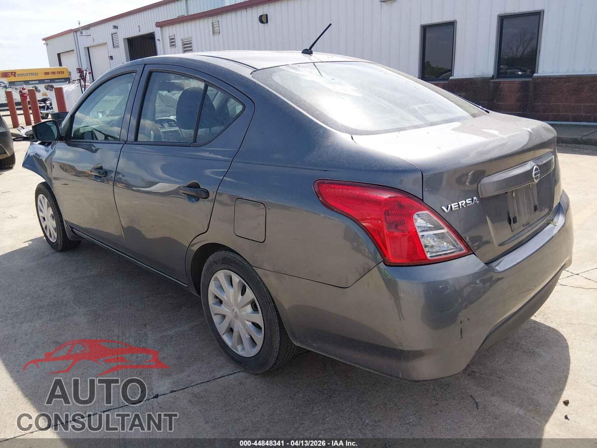 NISSAN VERSA 2019 - 3N1CN7AP0KL830621