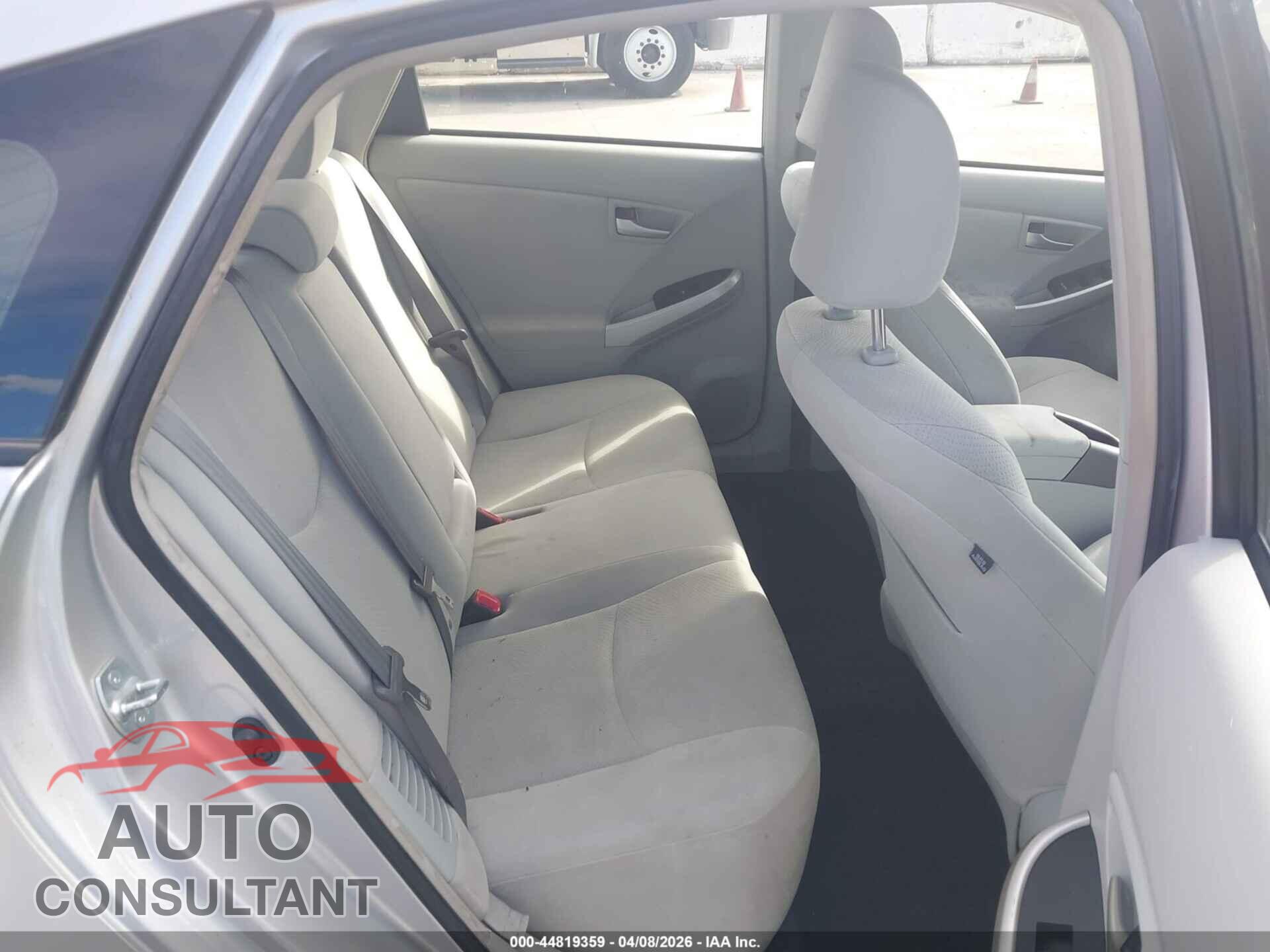 TOYOTA PRIUS 2015 - JTDKN3DUXF1913974