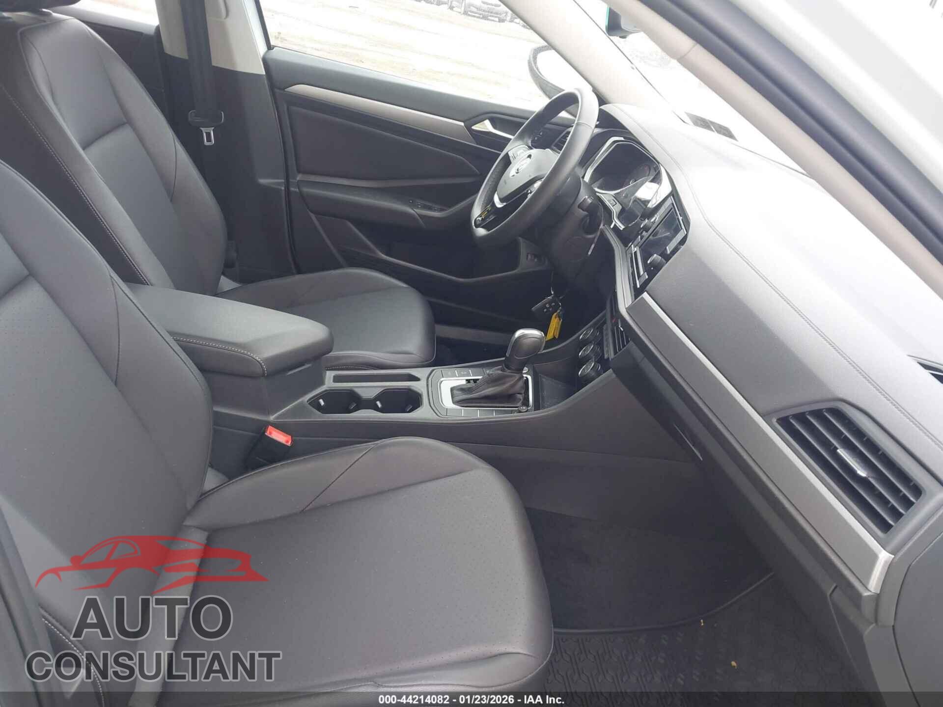 VOLKSWAGEN JETTA 2020 - 3VWCB7BU2LM057802