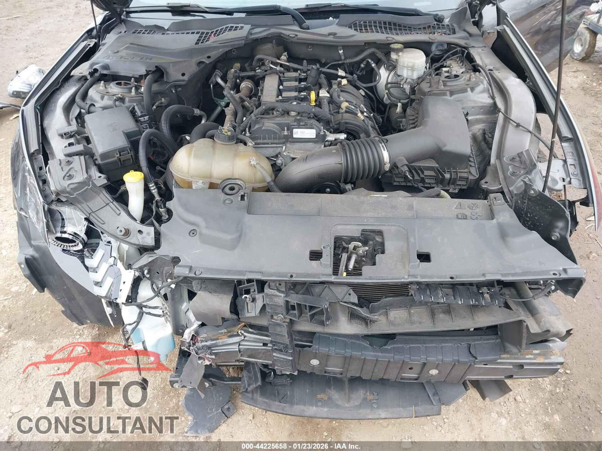 FORD MUSTANG 2018 - 1FA6P8TH6J5137623