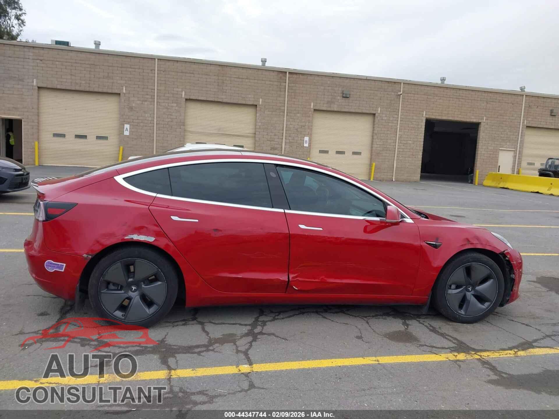TESLA MODEL 3 2019 - 5YJ3E1EB8KF387237