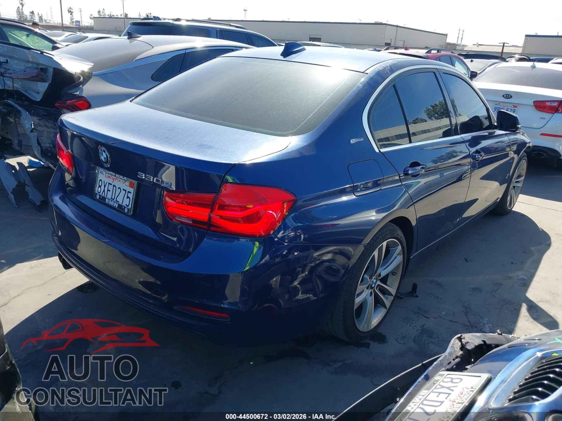 BMW 330E 2018 - WBA8E1C55JA180196
