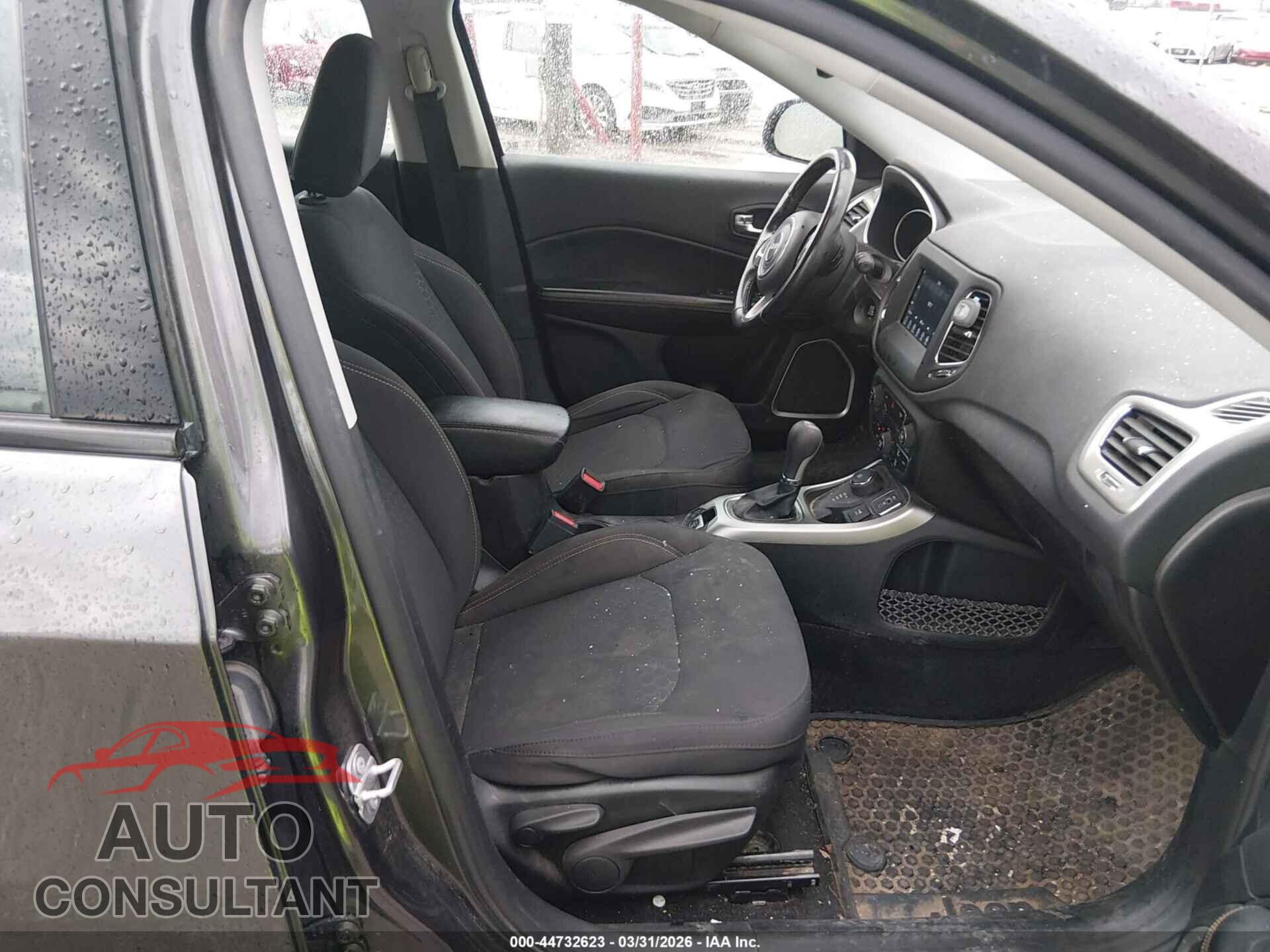 JEEP COMPASS 2019 - 3C4NJDAB0KT794031