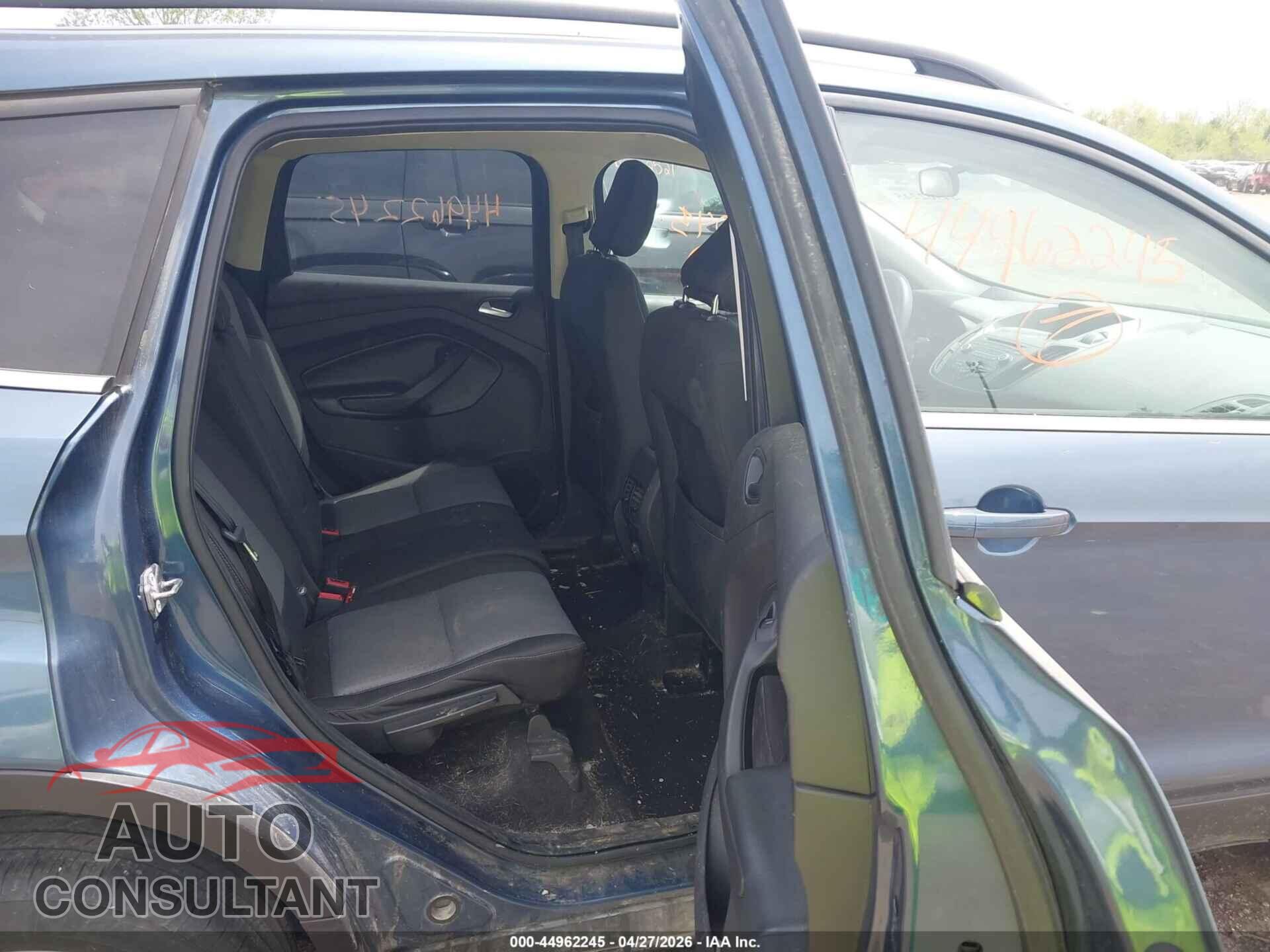 FORD ESCAPE 2018 - 1FMCU9GD1JUA26501