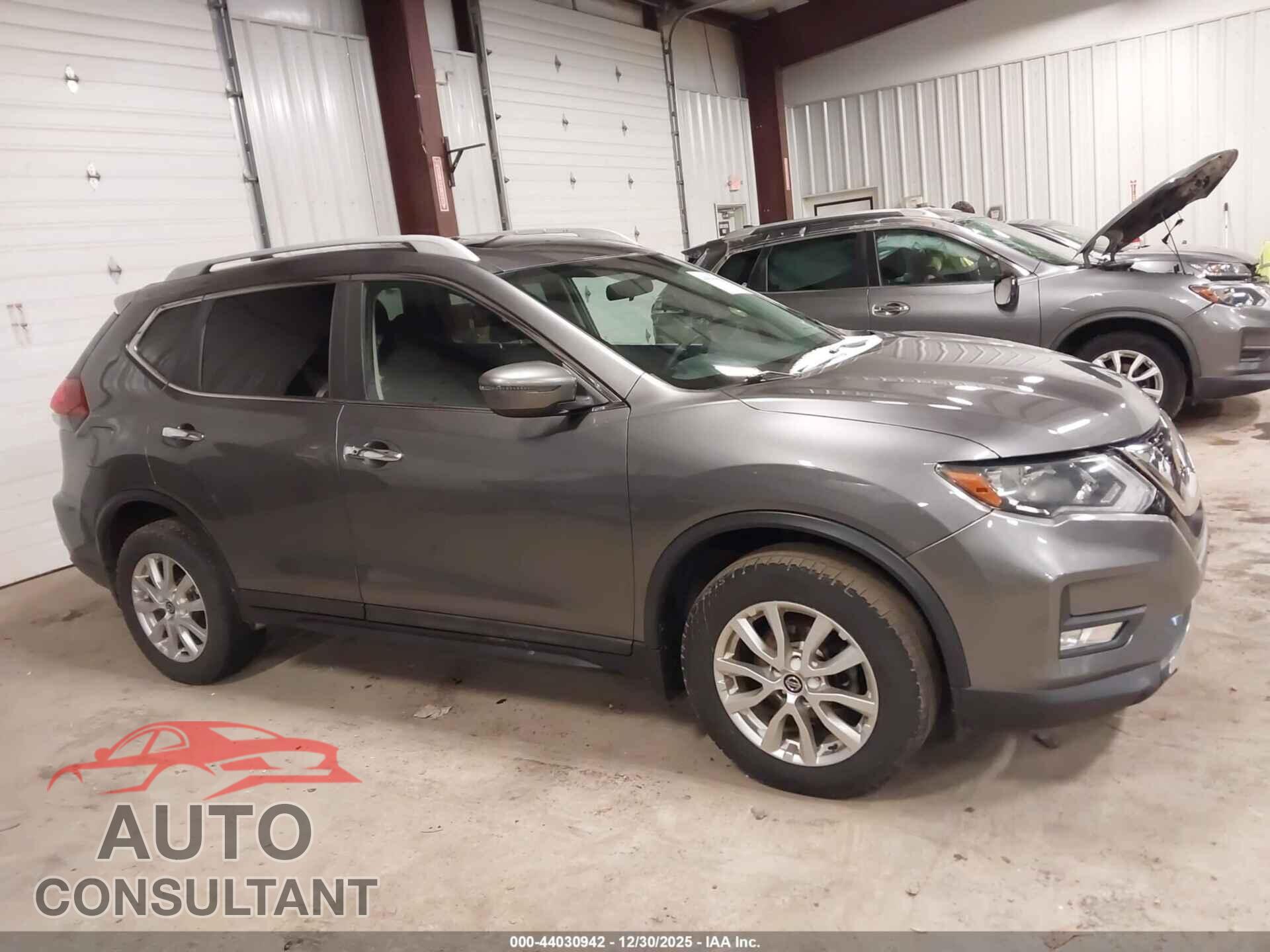 NISSAN ROGUE 2018 - 5N1AT2MV5JC809941