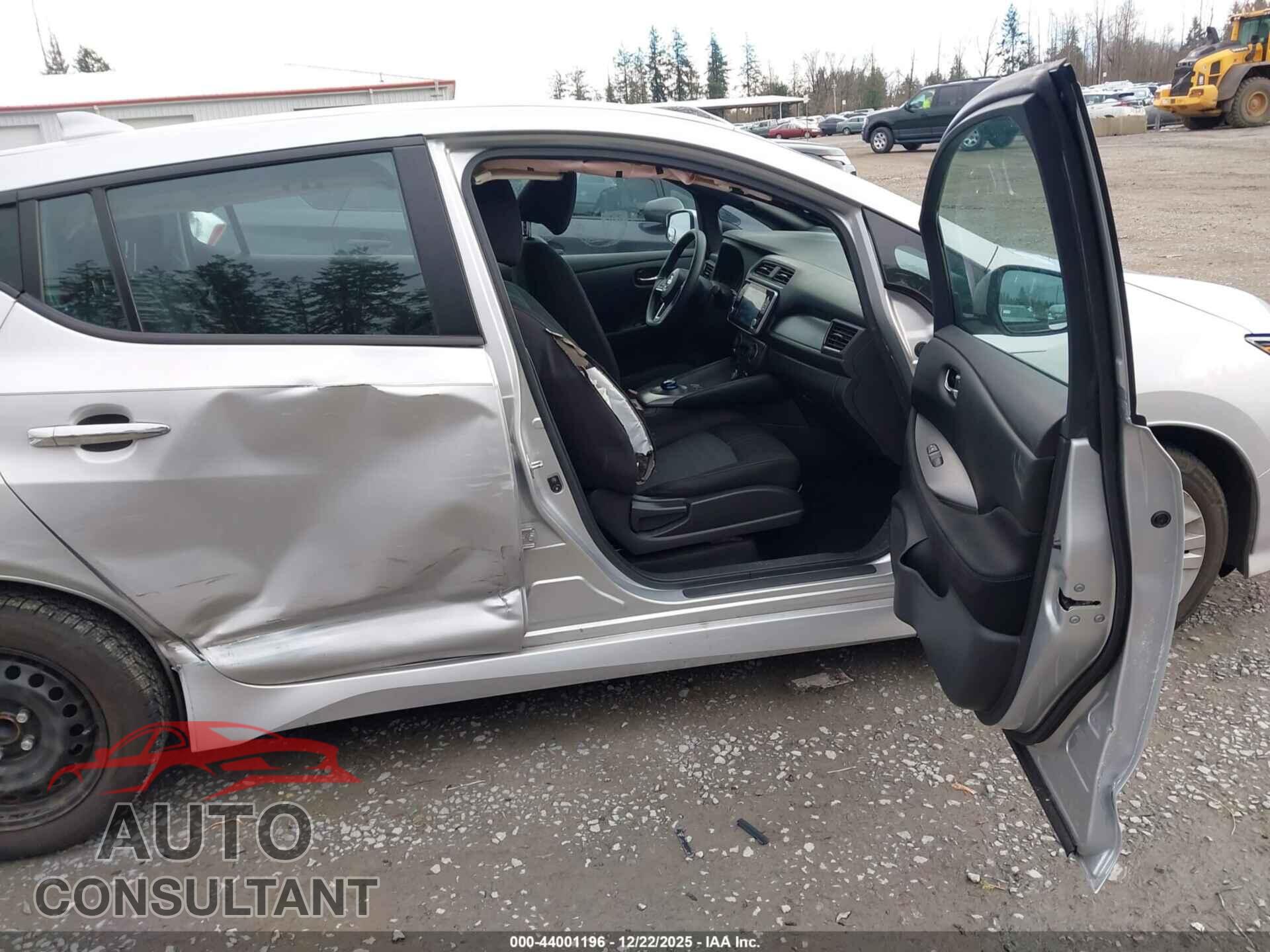 NISSAN LEAF 2021 - 1N4AZ1BV9MC553801