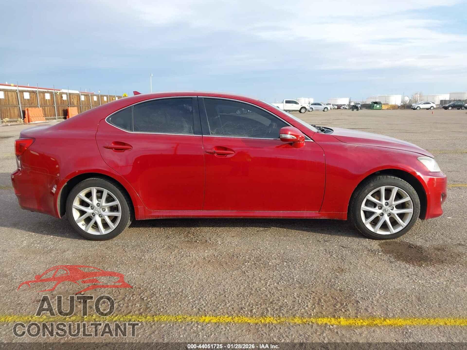 LEXUS IS 350 2011 - JTHCE5C26B5001943