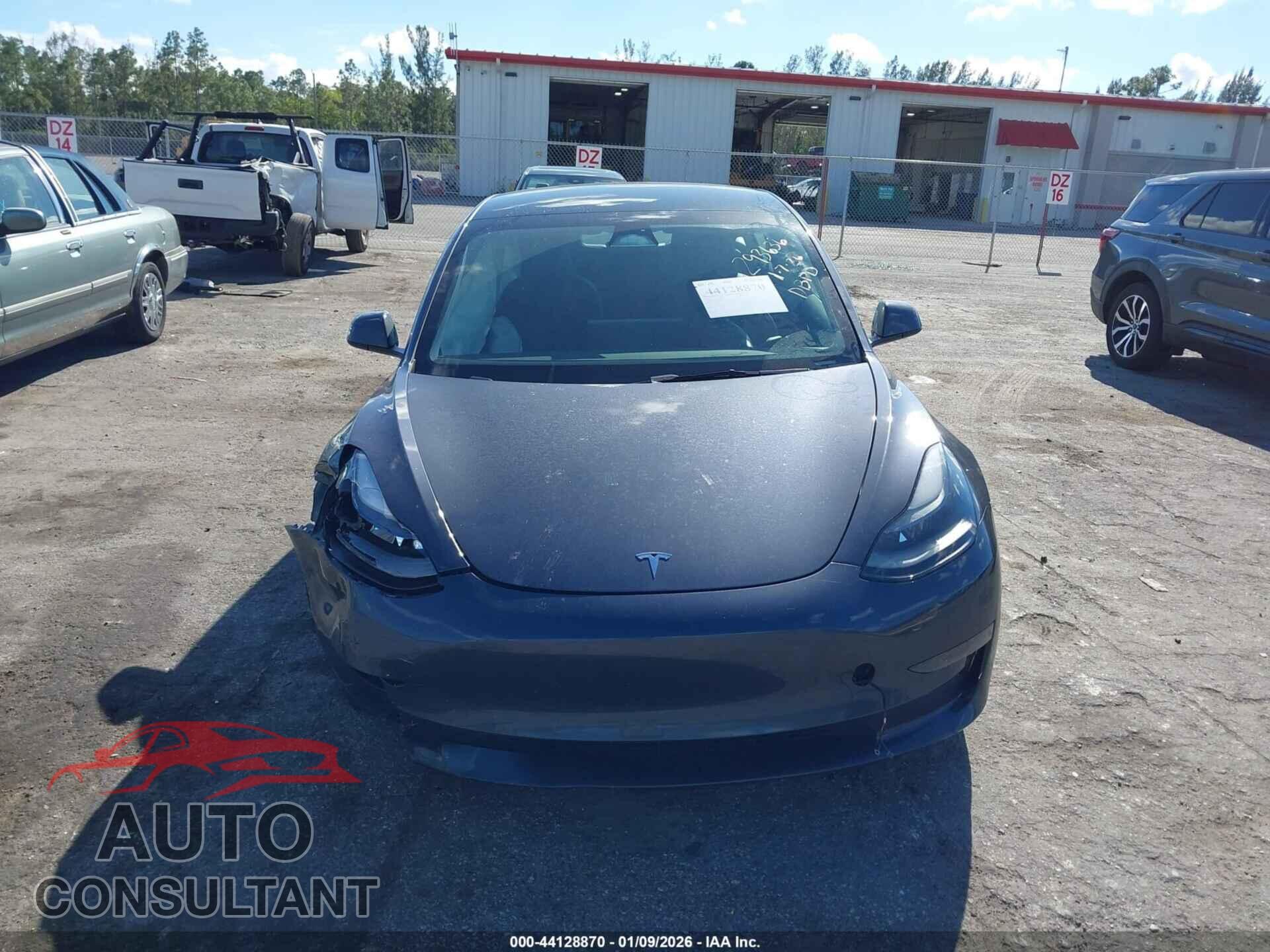 TESLA MODEL 3 2023 - 5YJ3E1EA1PF644110