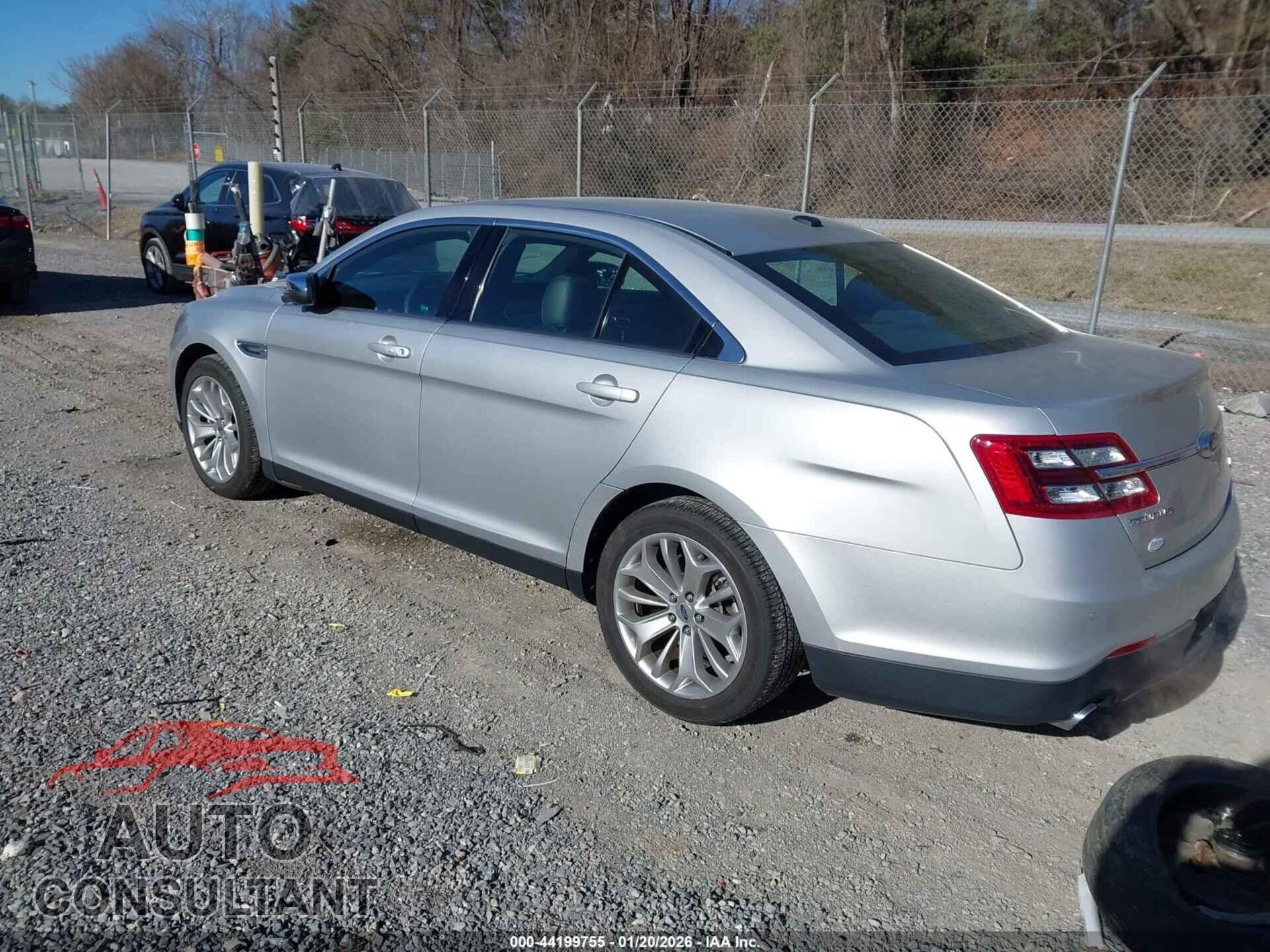 FORD TAURUS 2017 - 1FAHP2F81HG114377