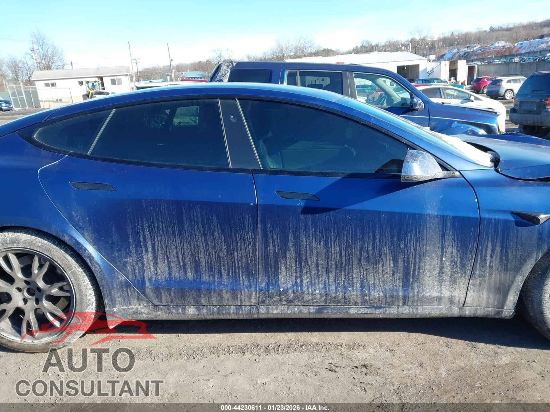 TESLA MODEL S 2022 - 5YJSA1E59NF467636