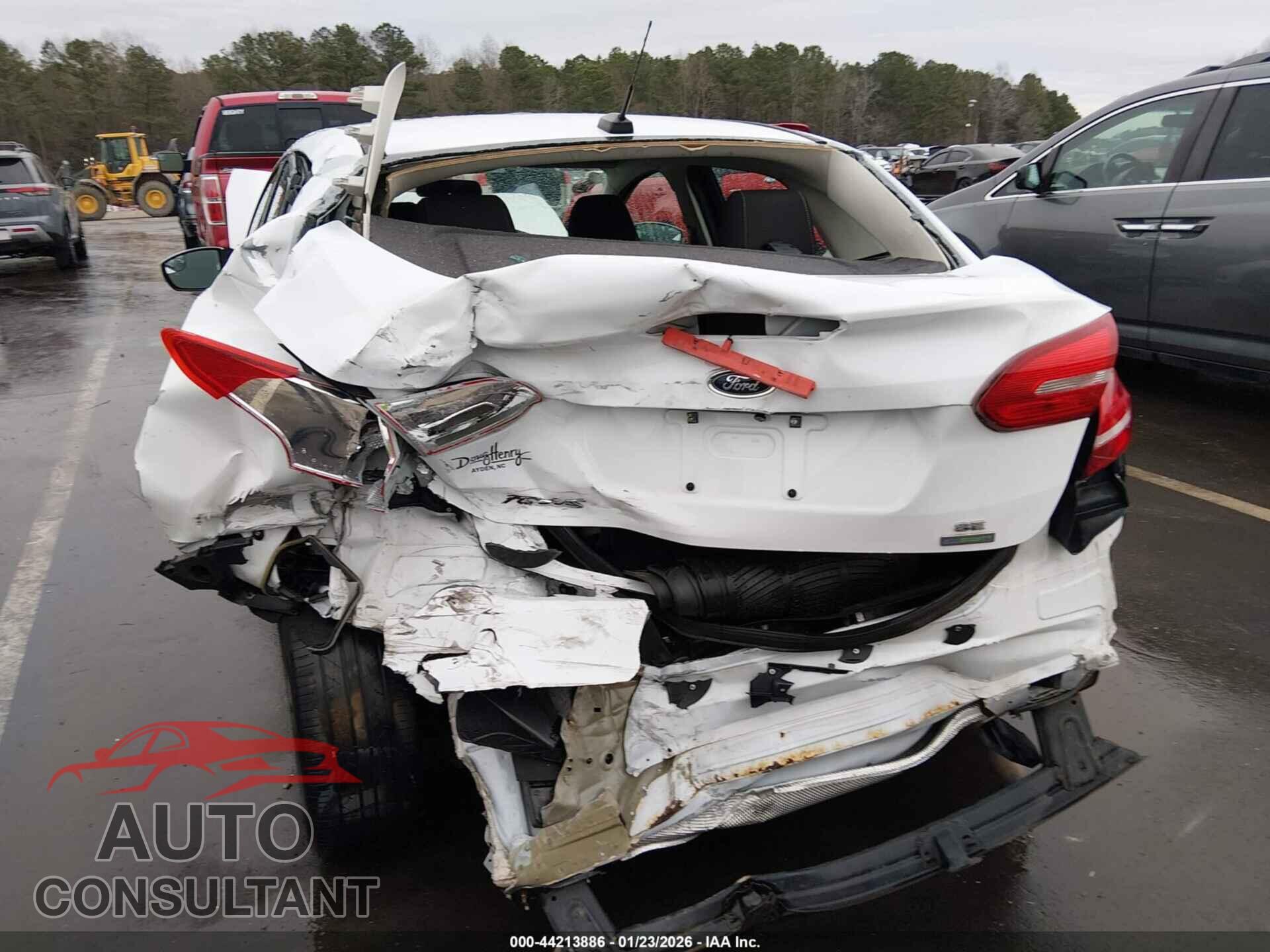 FORD FOCUS 2017 - 1FADP3FE2HL311608