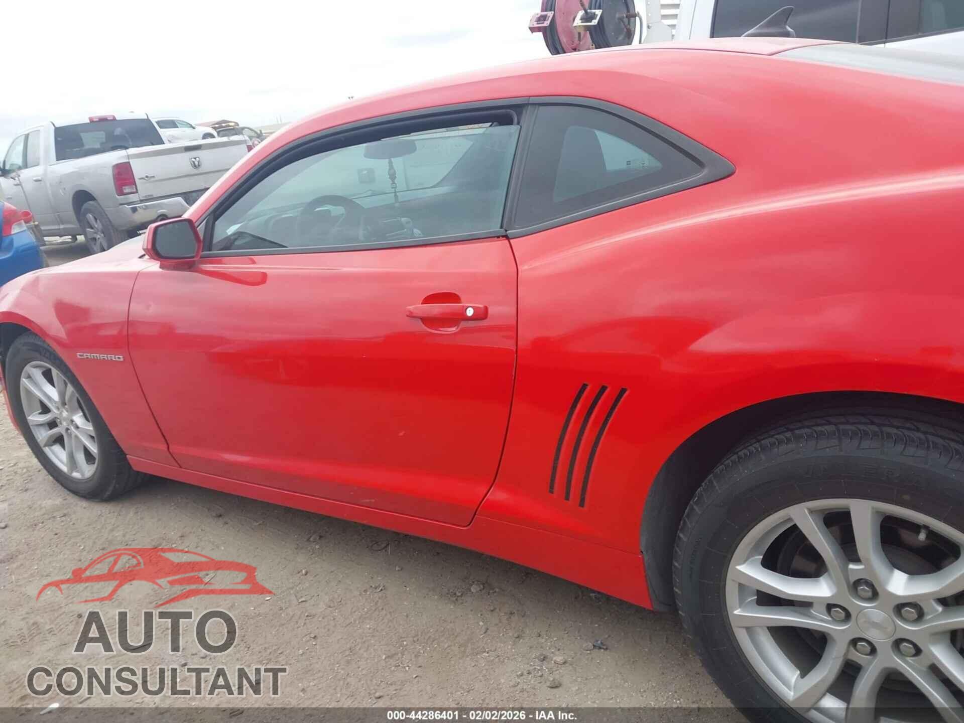 CHEVROLET CAMARO 2015 - 2G1FB1E30F9302456