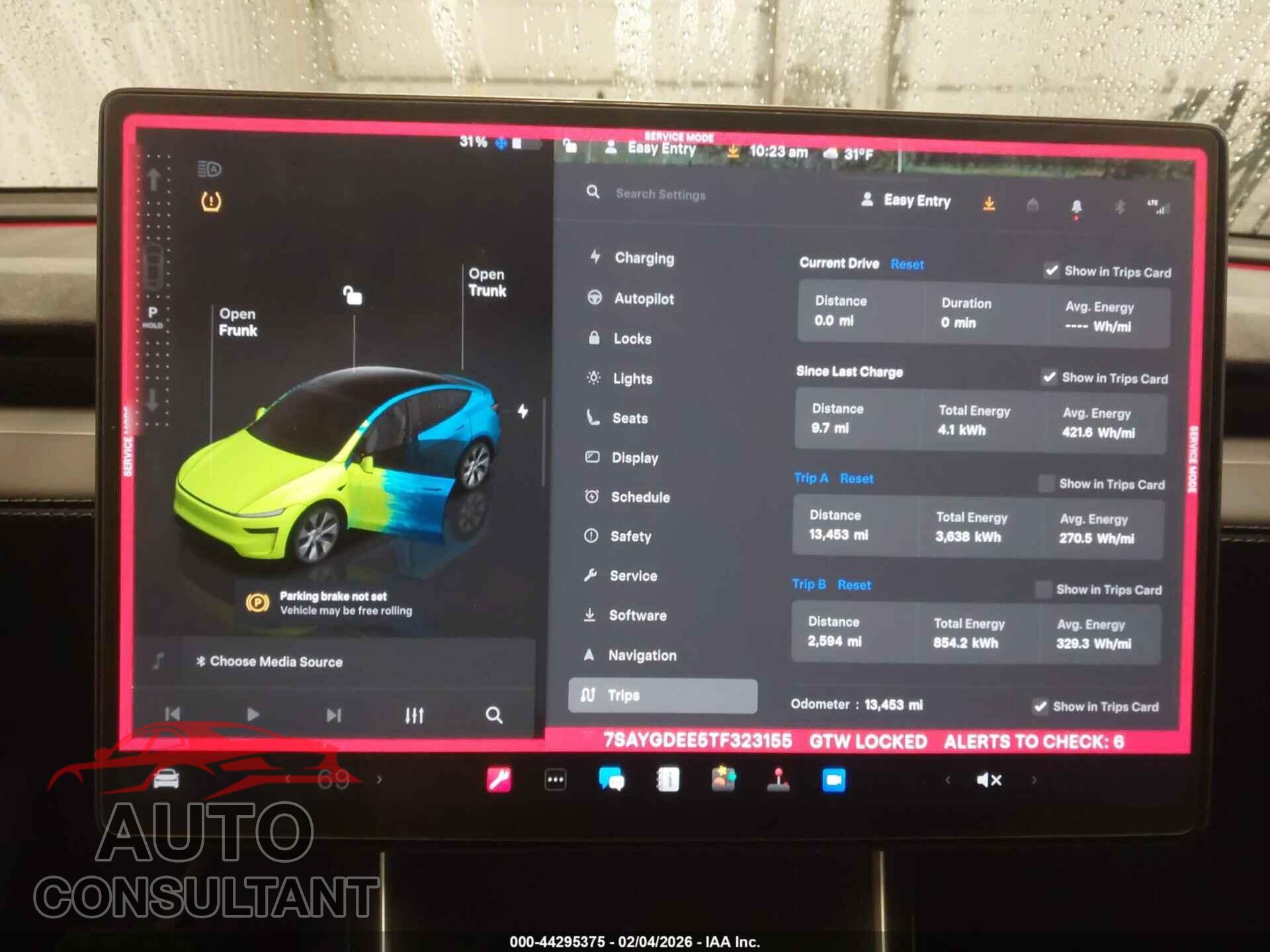 TESLA MODEL Y 2026 - 7SAYGDEE5TF323155