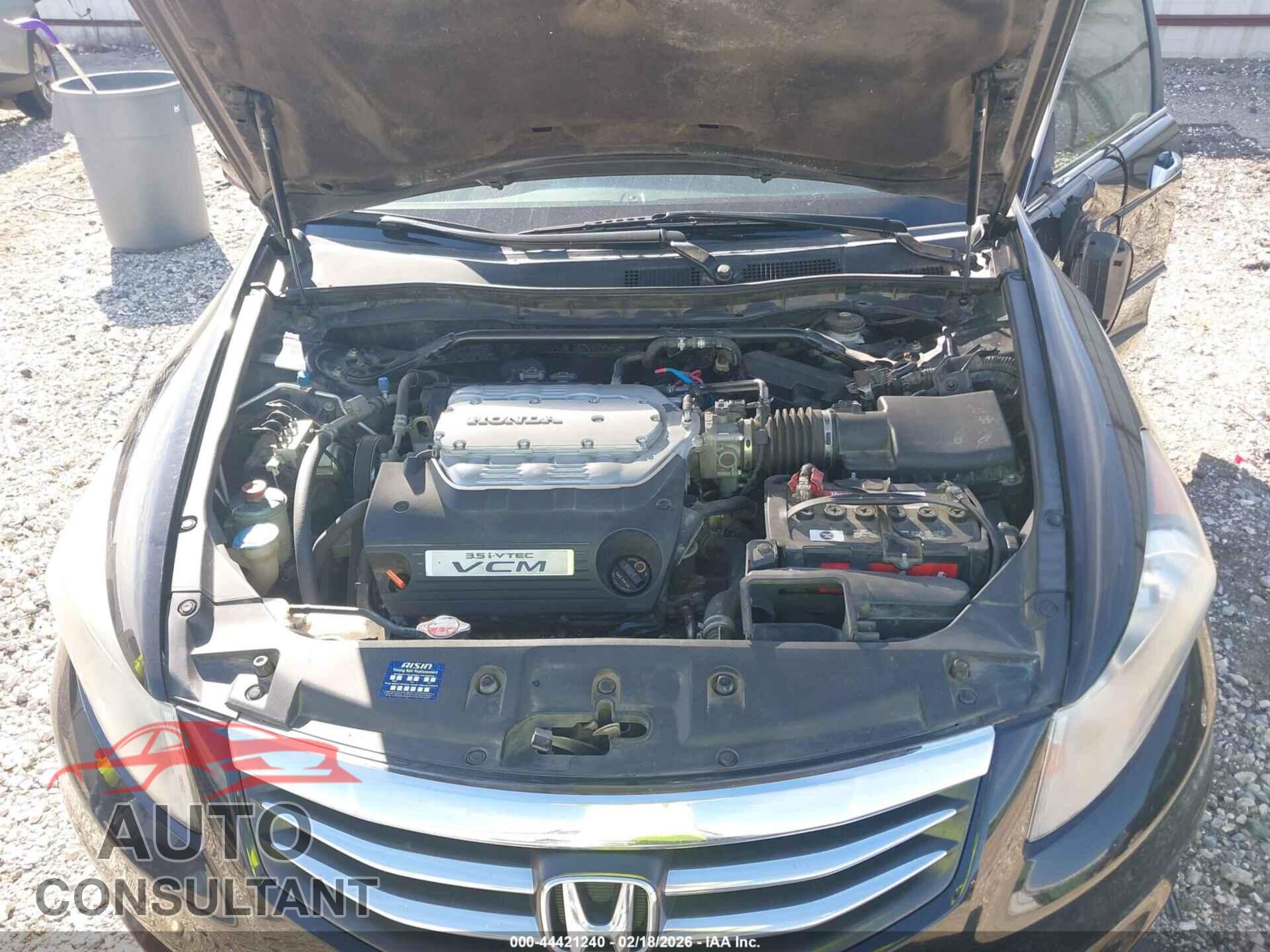 HONDA ACCORD 2012 - 1HGCP3F83CA001571