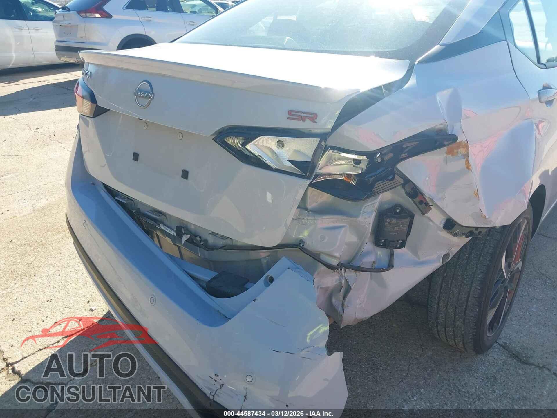NISSAN VERSA 2024 - 3N1CN8FV4RL928784