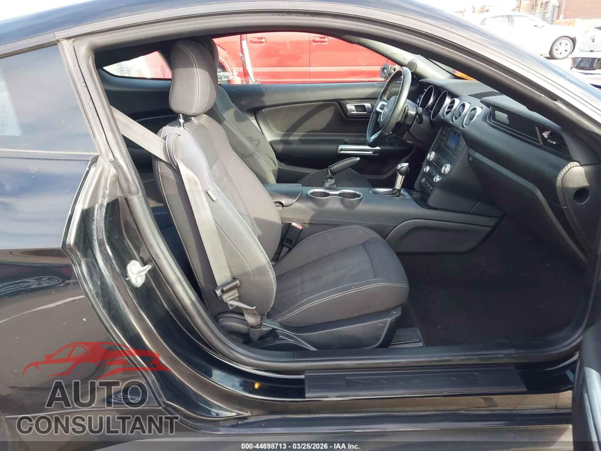 FORD MUSTANG 2019 - 1FA6P8TH6K5103912
