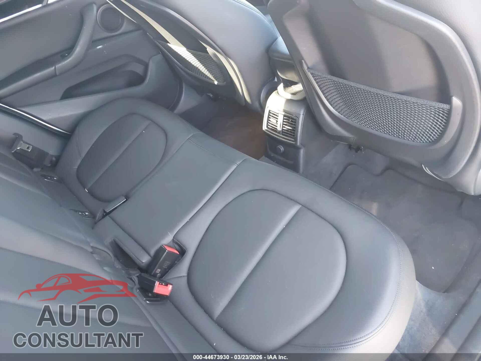BMW X1 2018 - WBXHT3Z39J4A66765
