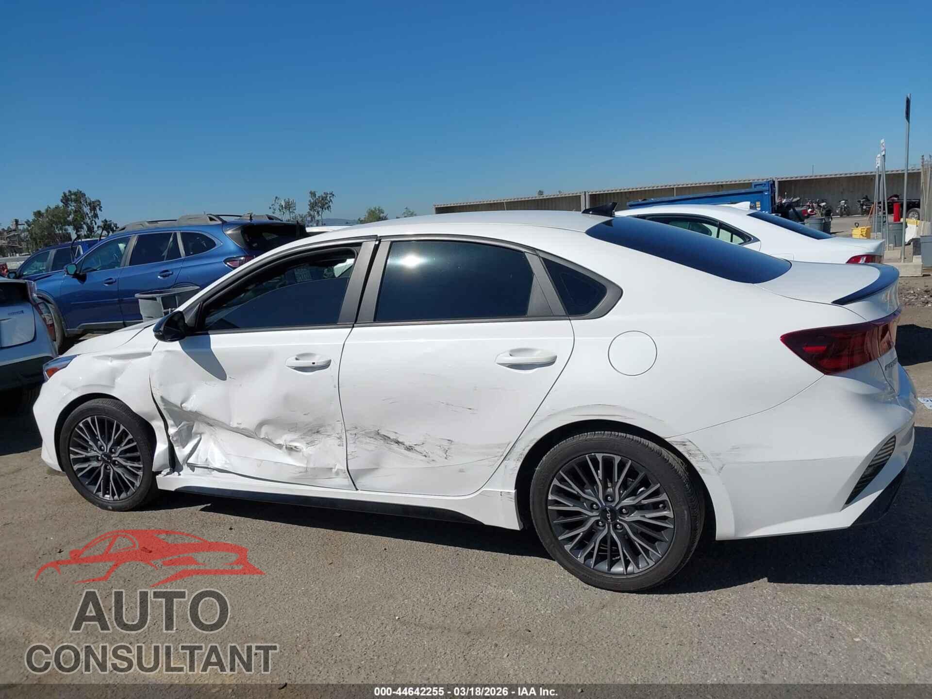 KIA FORTE 2023 - 3KPF54AD6PE649775