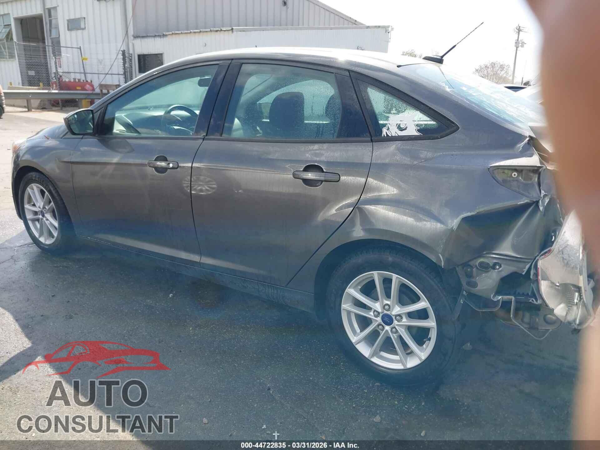 FORD FOCUS 2018 - 1FADP3F22JL255682