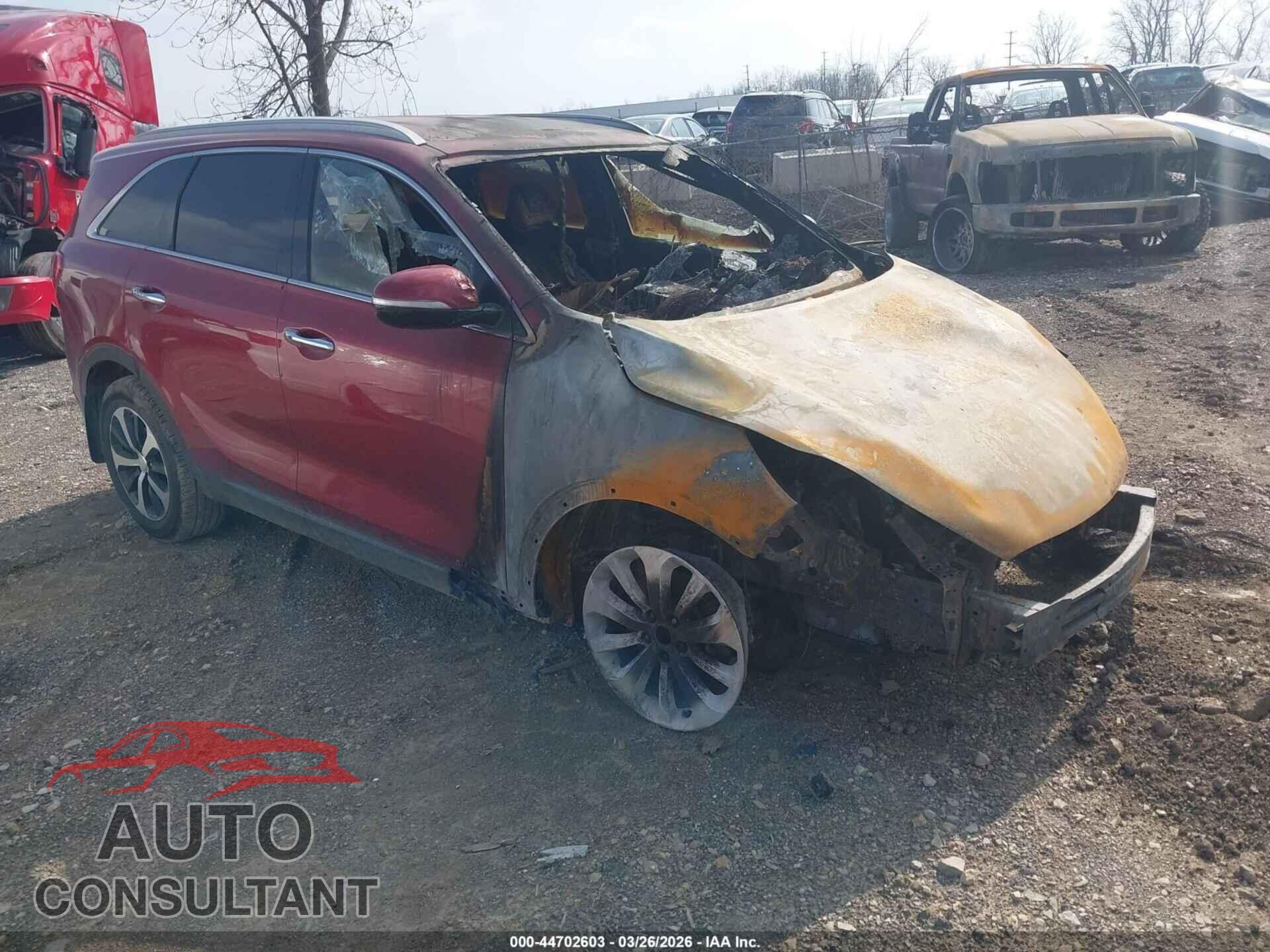 KIA SORENTO 2018 - 5XYPHDA58JG402093