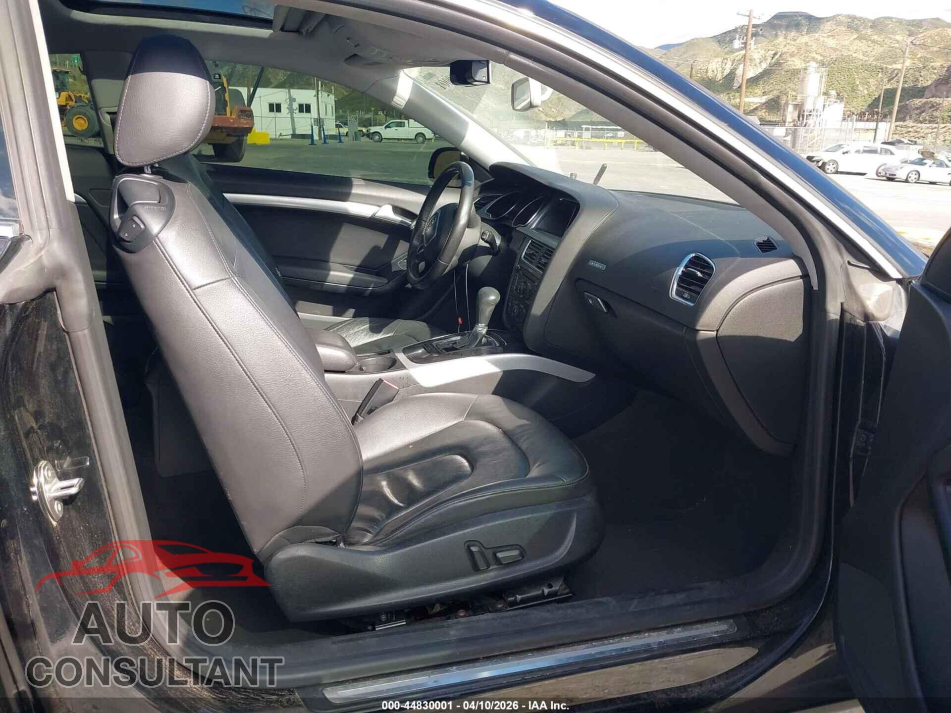 AUDI A5 2011 - WAUCFAFR3BA061828