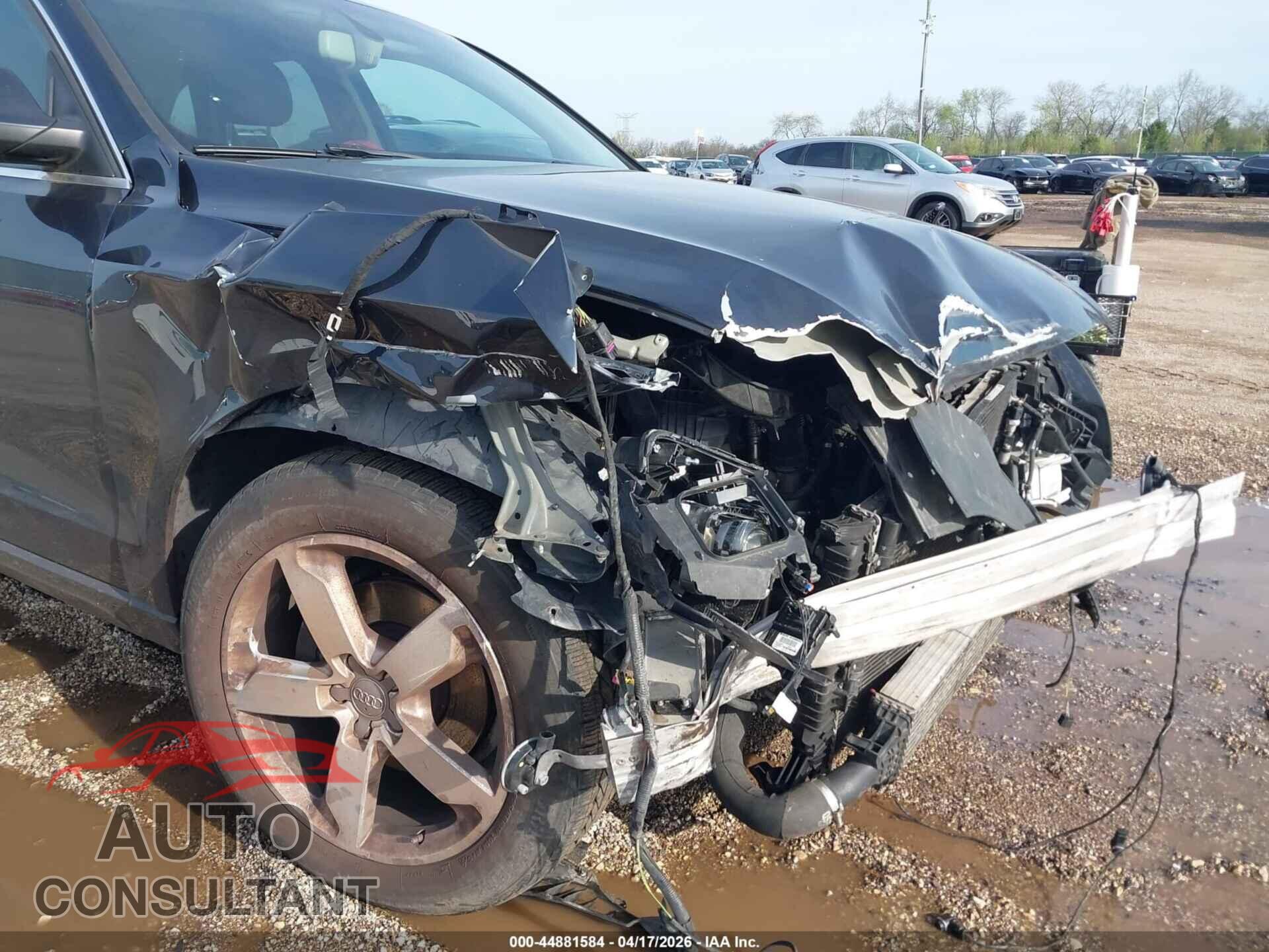AUDI Q5 2012 - WA1LFAFP8CA128582