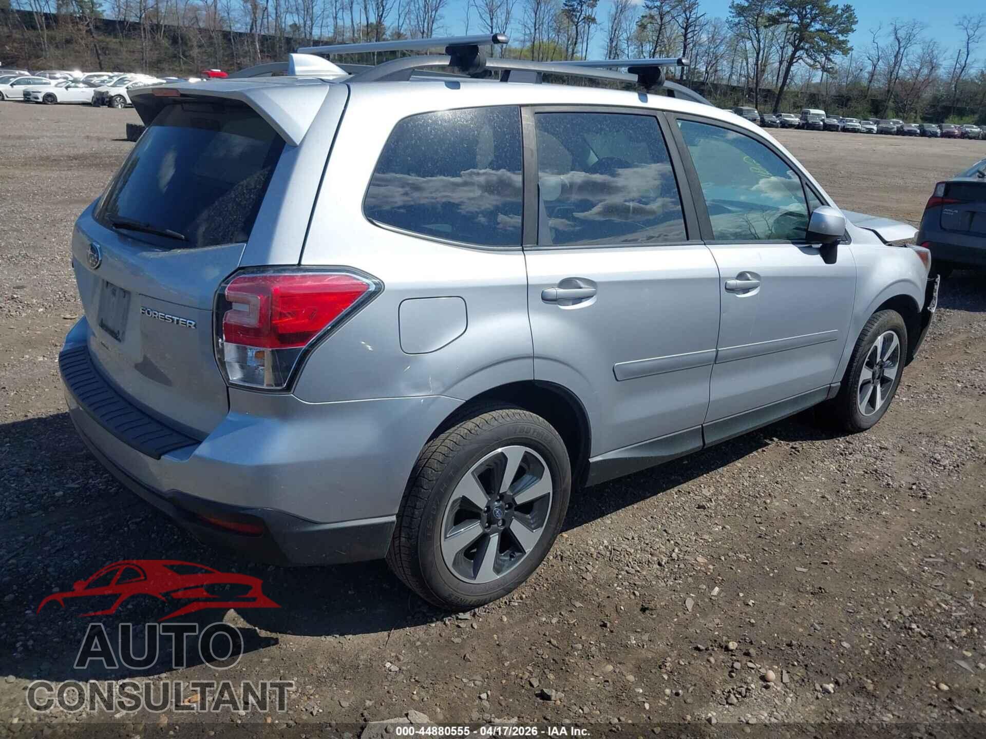 SUBARU FORESTER 2018 - JF2SJAGC1JH539582