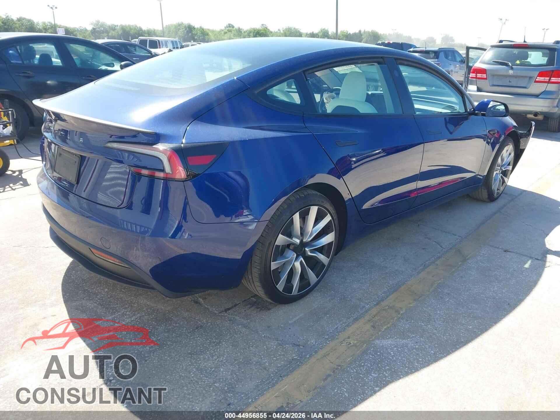 TESLA MODEL 3 2025 - 5YJ3E1EA4SF013554