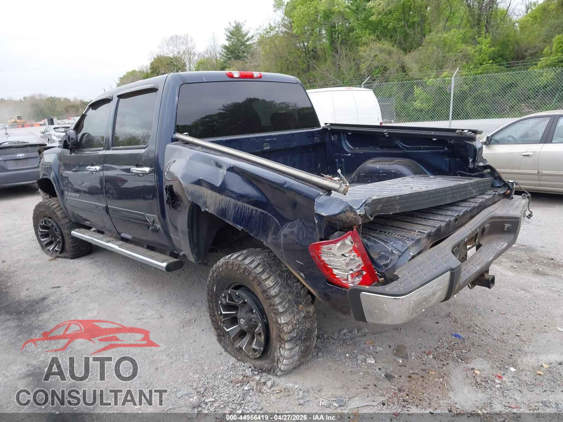 CHEVROLET SILVERADO 1500 2011 - 1GCPKSE35BF149575