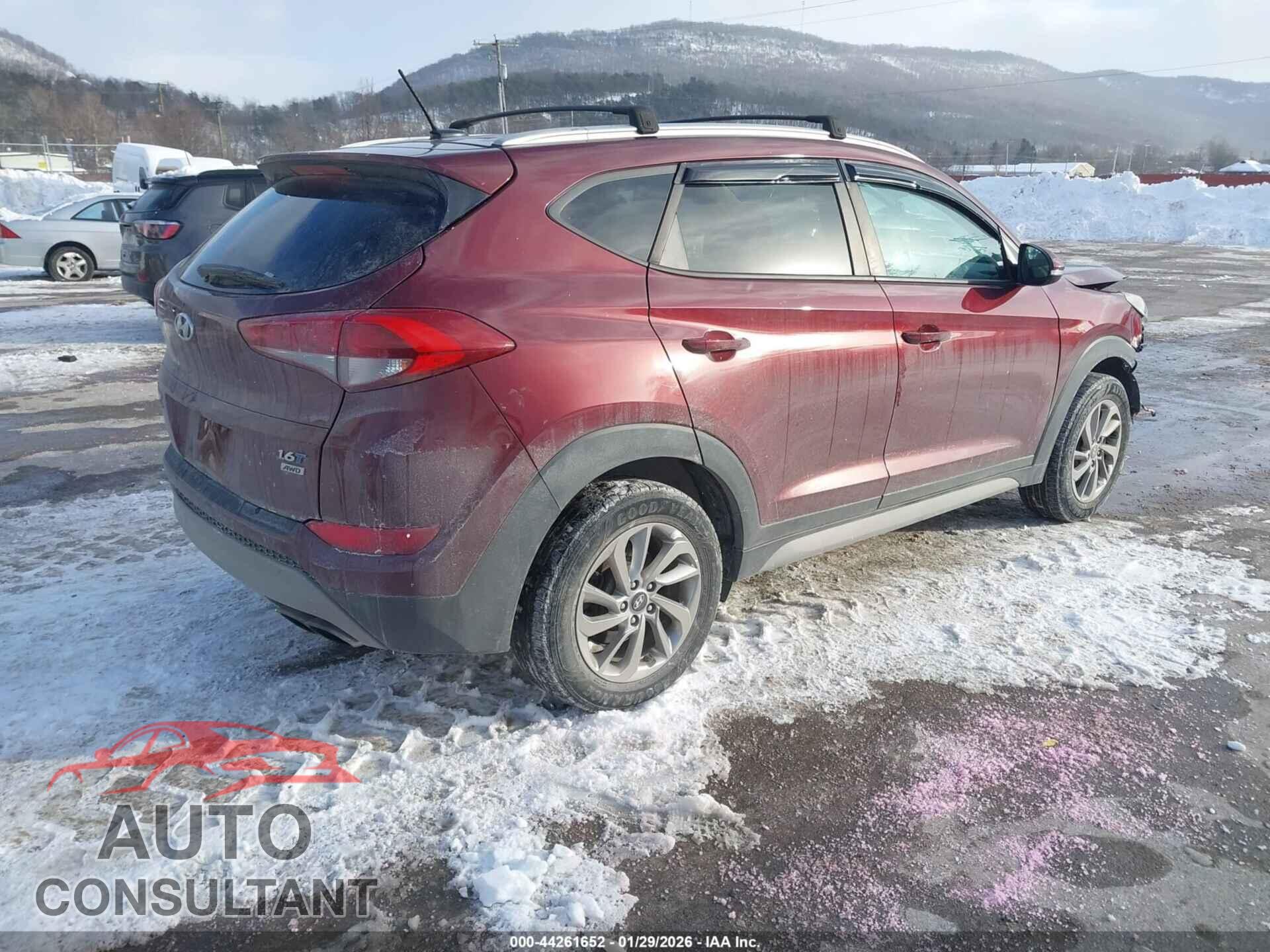 HYUNDAI TUCSON 2017 - KM8J3CA28HU429089