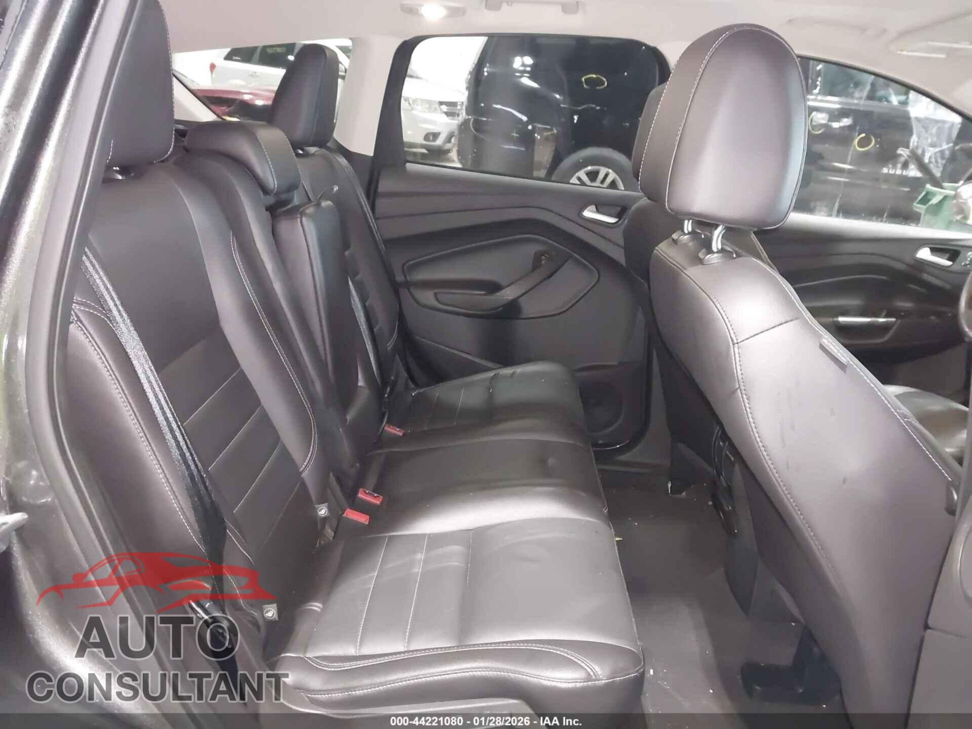 FORD ESCAPE 2016 - 1FMCU9G96GUC72030