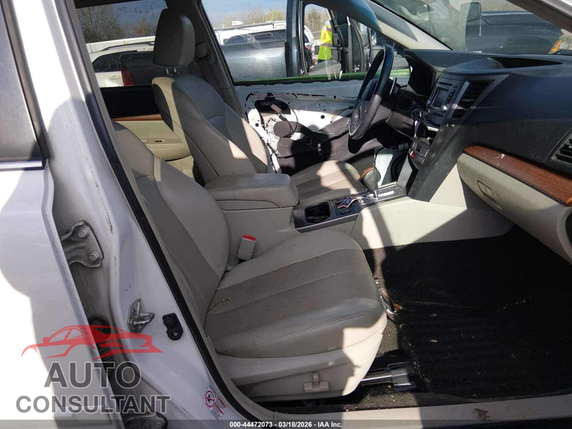 SUBARU OUTBACK 2014 - 4S4BRBLC4E3227869