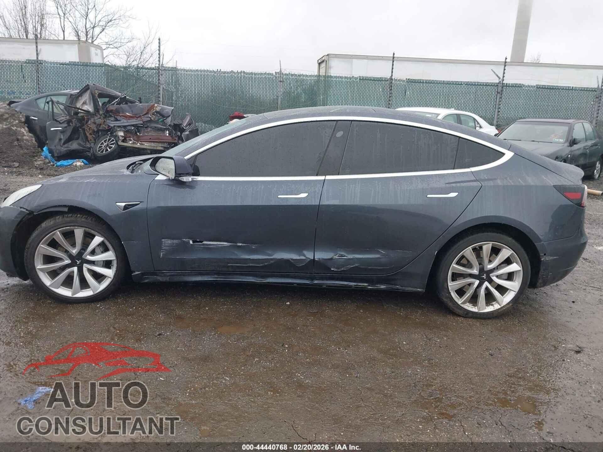 TESLA MODEL 3 2019 - 5YJ3E1EB4KF391754