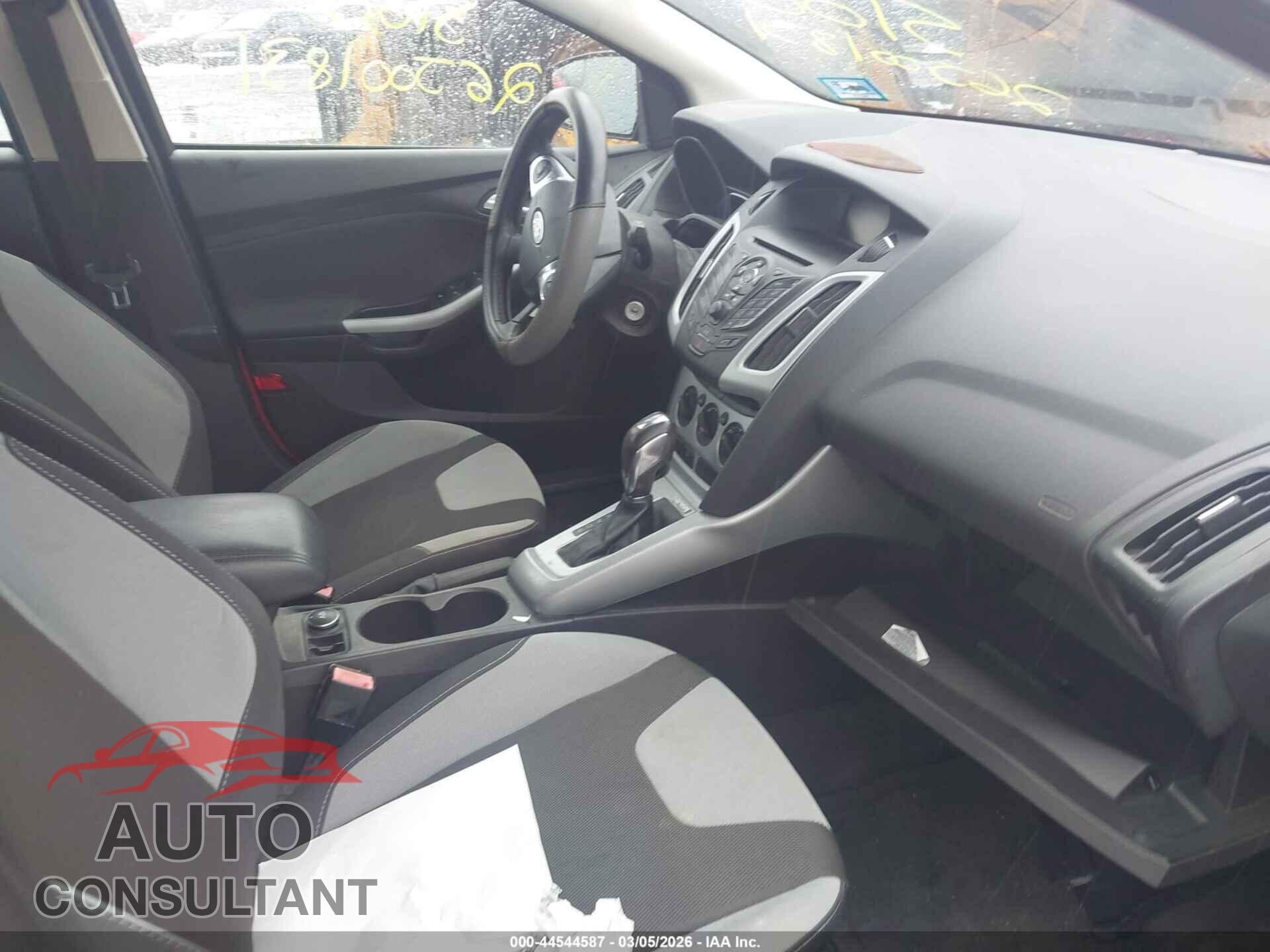 FORD FOCUS 2012 - 1FAHP3F25CL461065