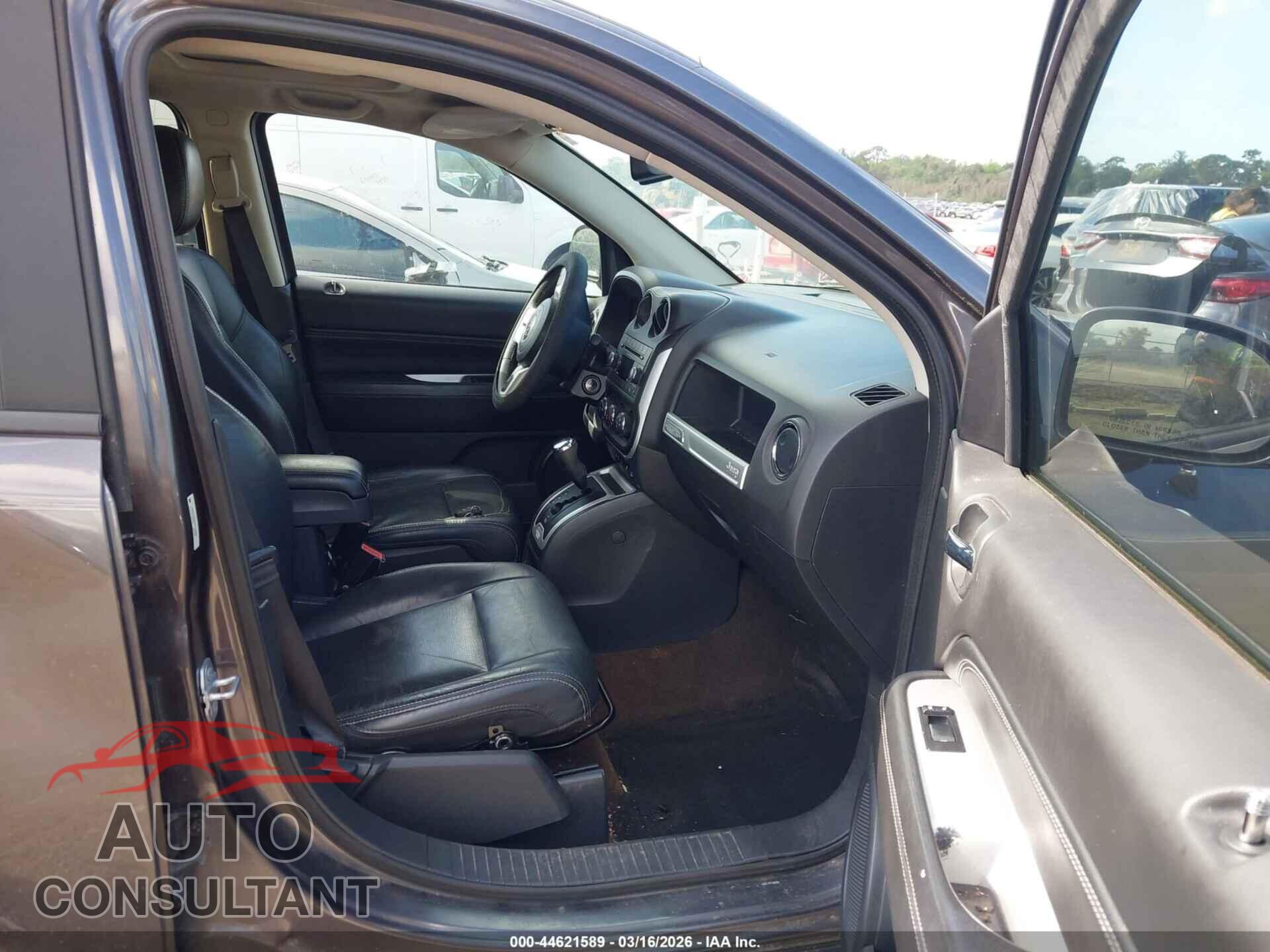 JEEP COMPASS 2015 - 1C4NJCEAXFD110836