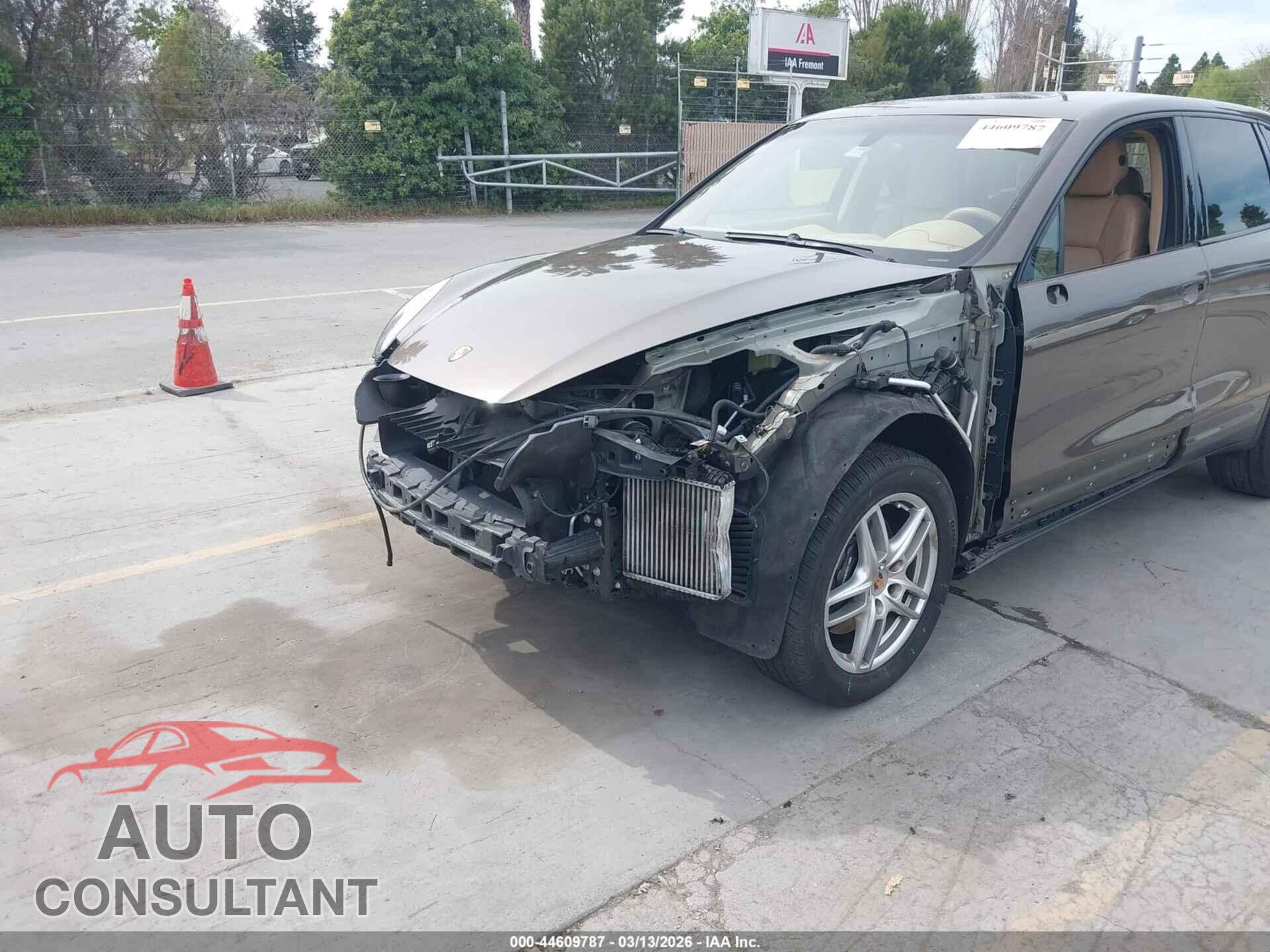 PORSCHE CAYENNE 2014 - WP1AF2A23ELA32234