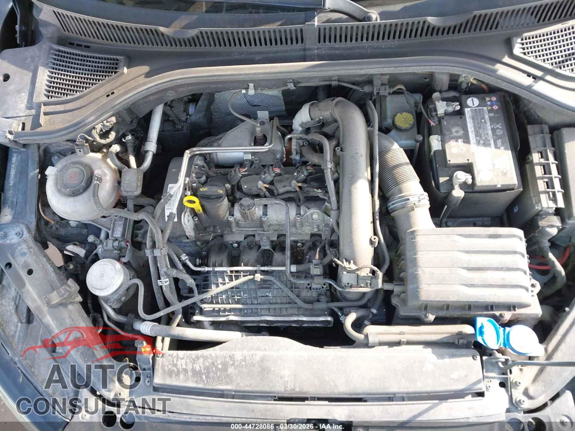 VOLKSWAGEN JETTA 2019 - 3VWEB7BU0KM156271